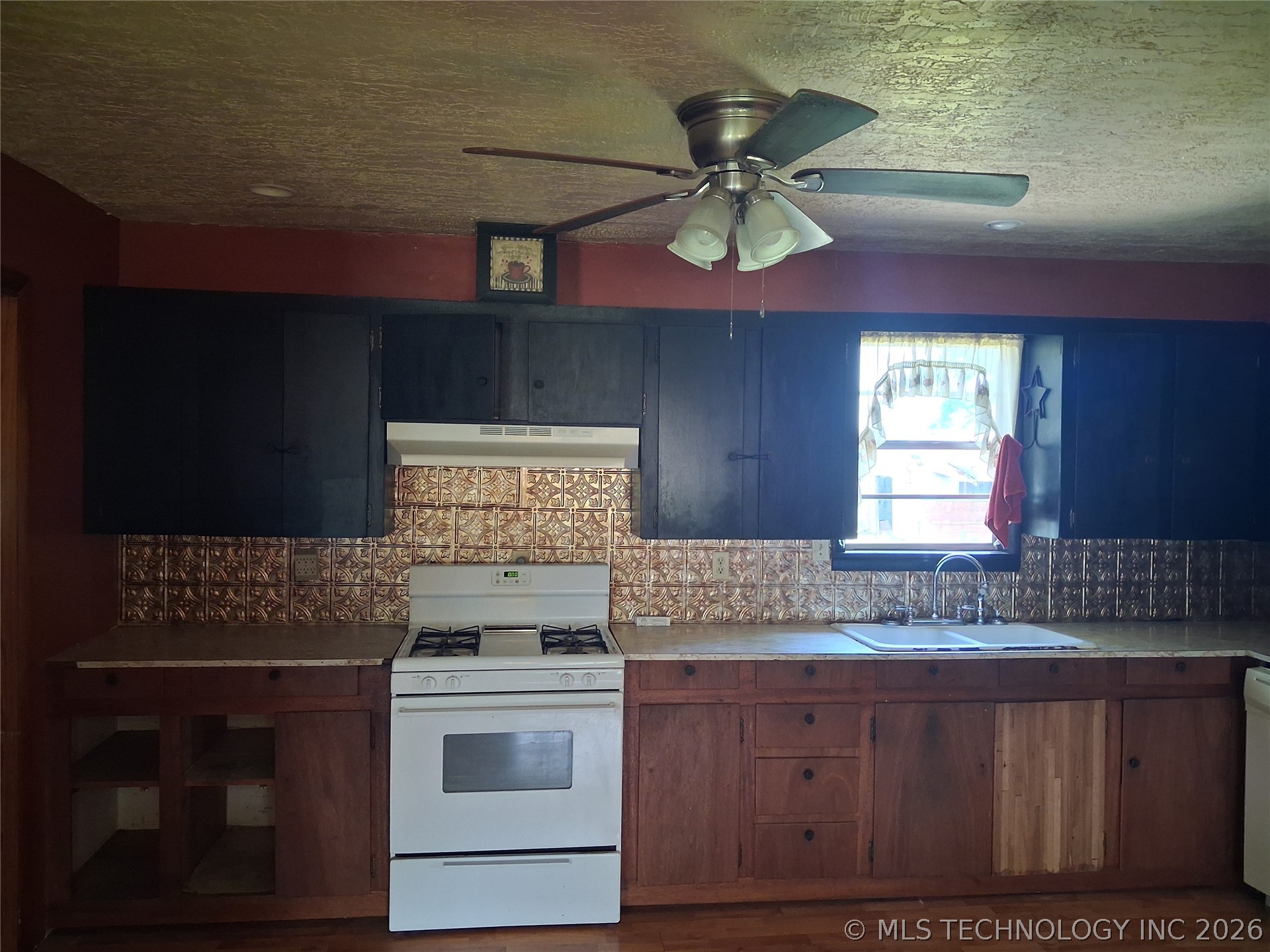 530 E Sparks Street Dustin OK 74839