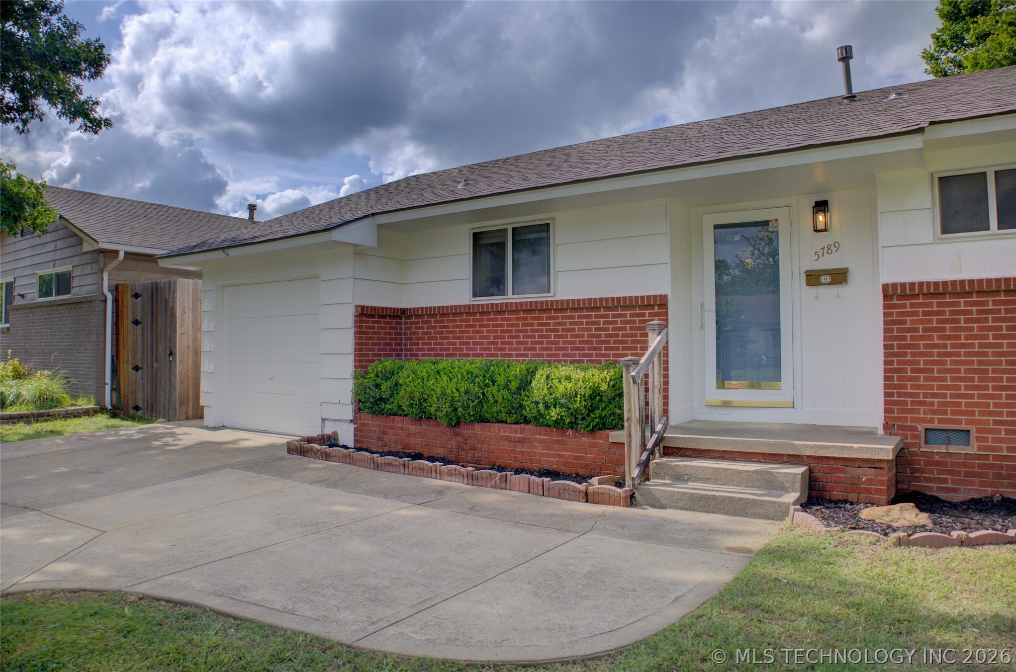 5789 E 26th Street Tulsa OK 74114