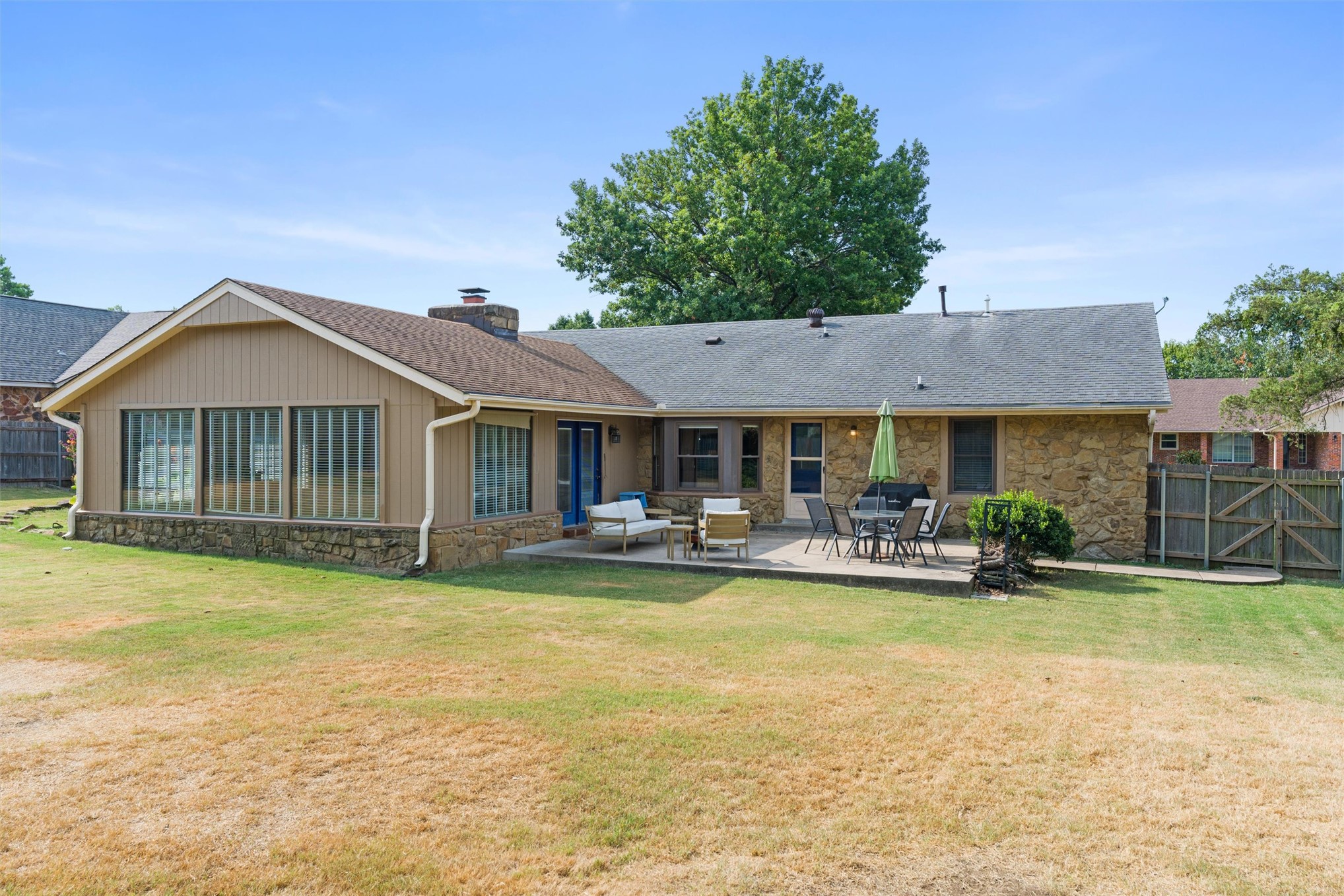 2632 Williamsburg Street Bartlesville OK 74006