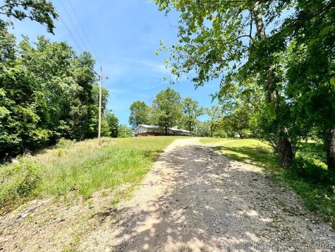 19338 W Dojaro Road Park Hill OK 74451