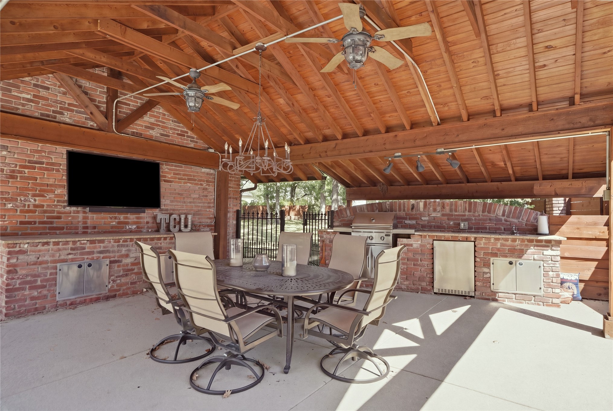 2802 E 67th Place Tulsa OK 74136