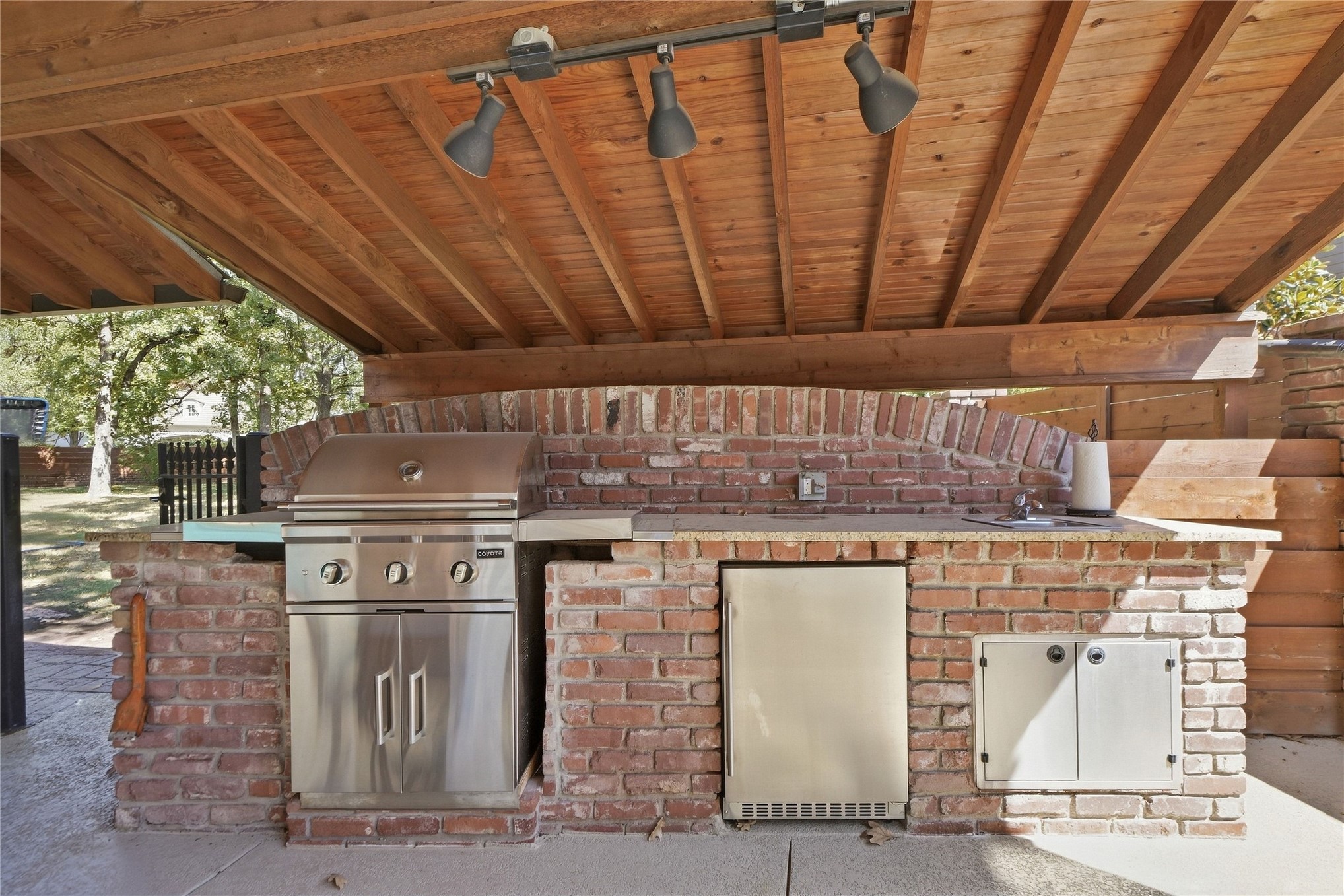 2802 E 67th Place Tulsa OK 74136