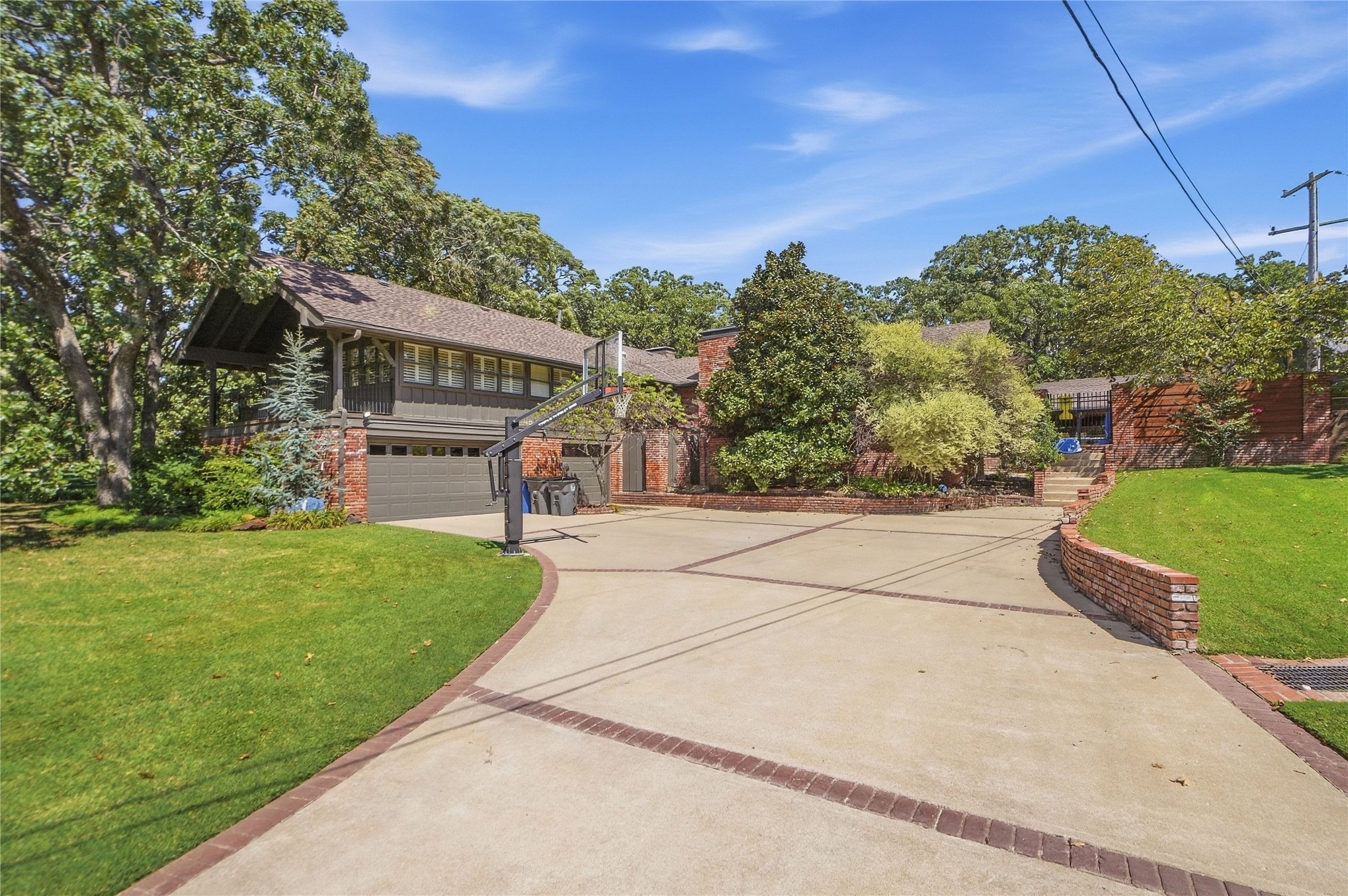 2802 E 67th Place Tulsa OK 74136