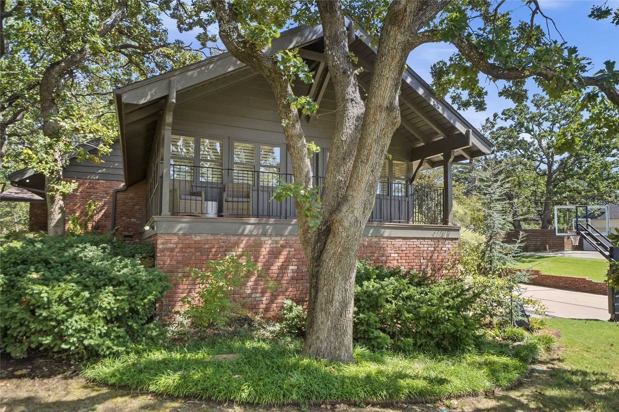 2802 E 67th Place Tulsa OK 74136