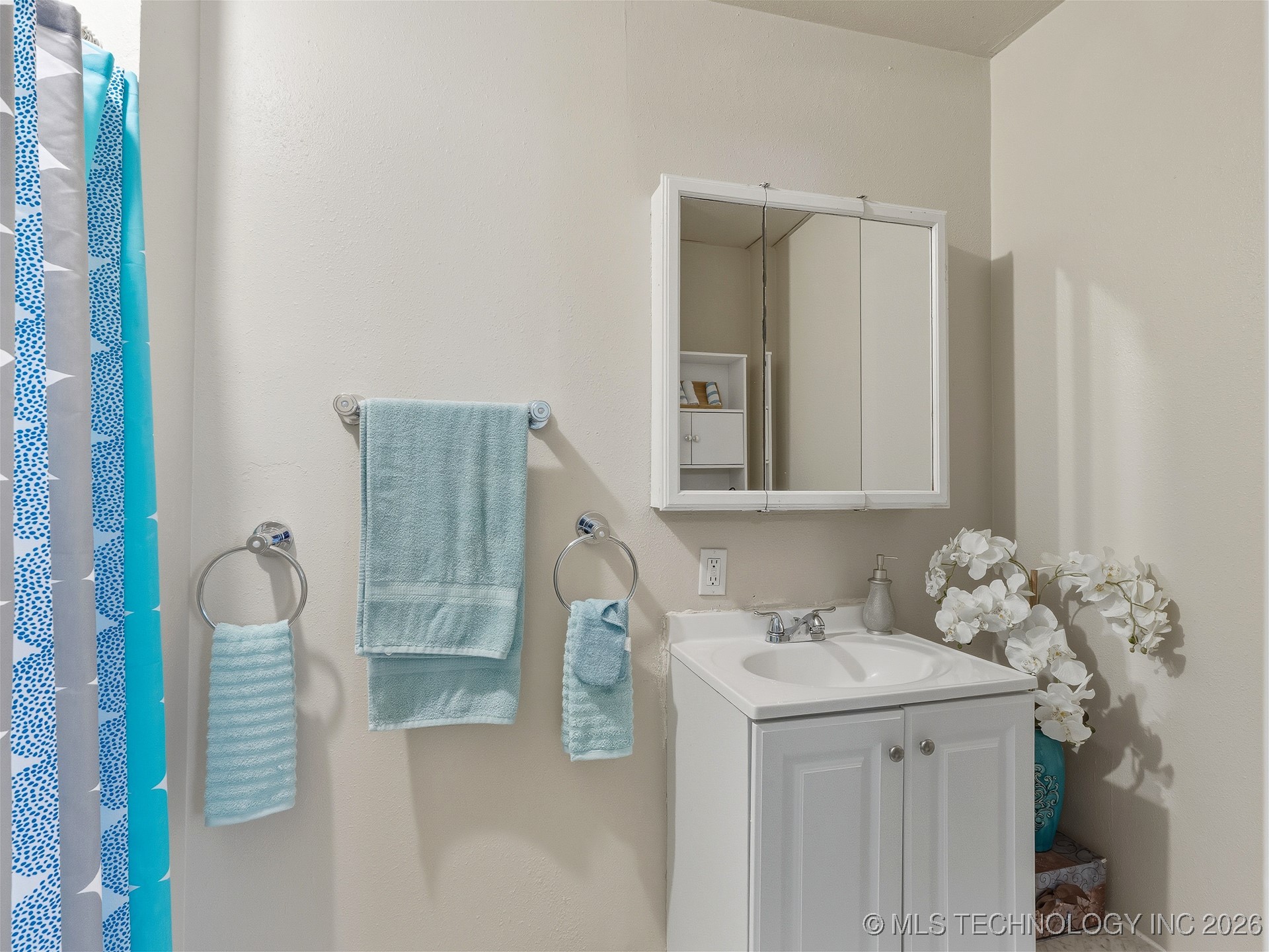 1215 E Beverly Ada OK 74820