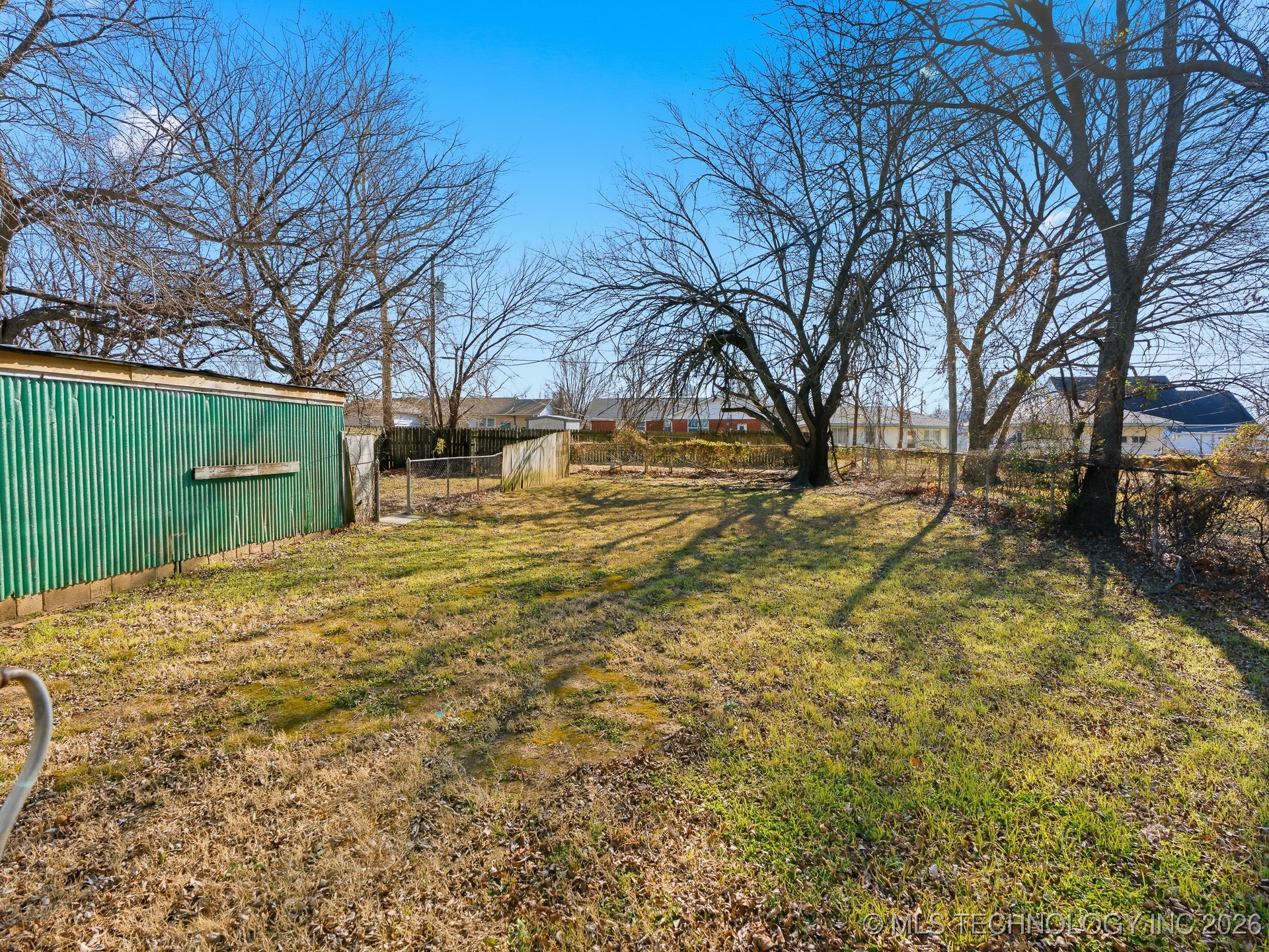 1215 E Beverly Ada OK 74820