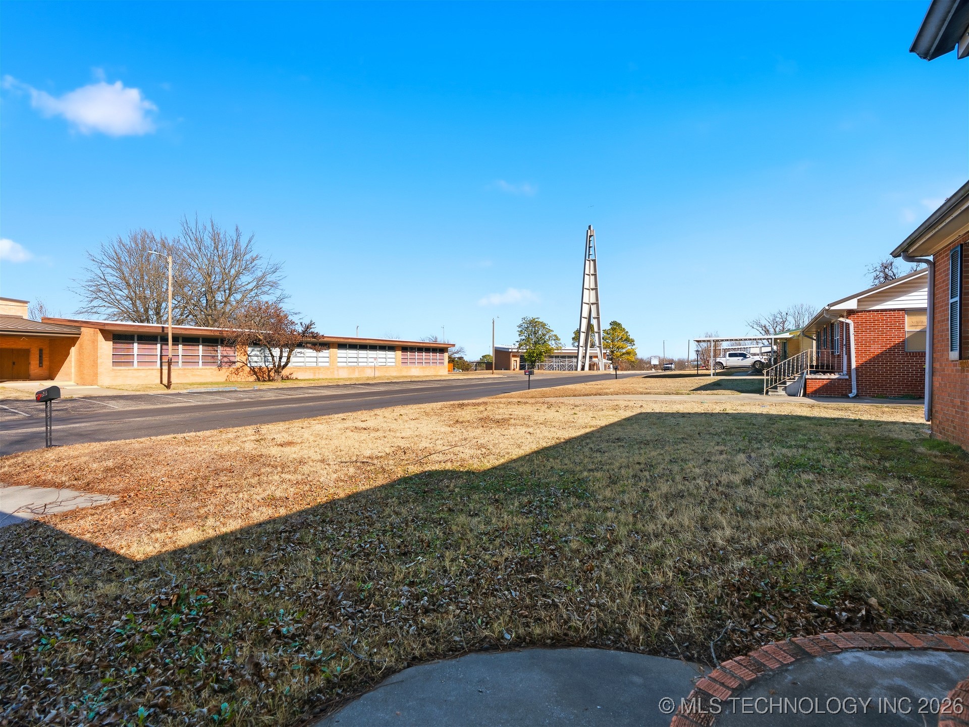 1215 E Beverly Ada OK 74820