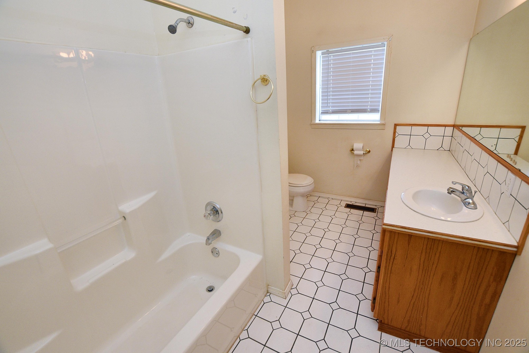 16759 W Burchett Road Tahlequah OK 74464