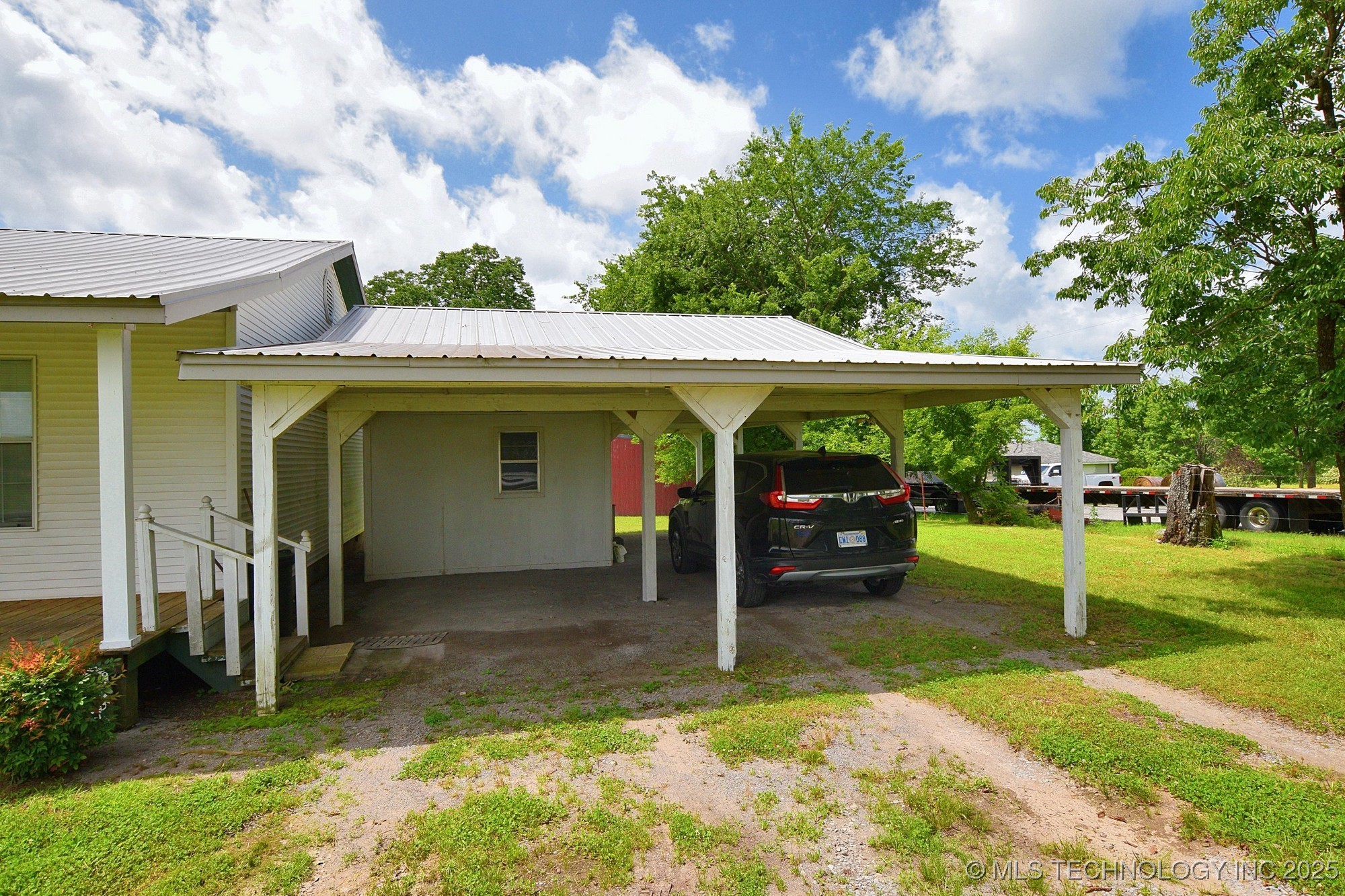 16759 W Burchett Road Tahlequah OK 74464