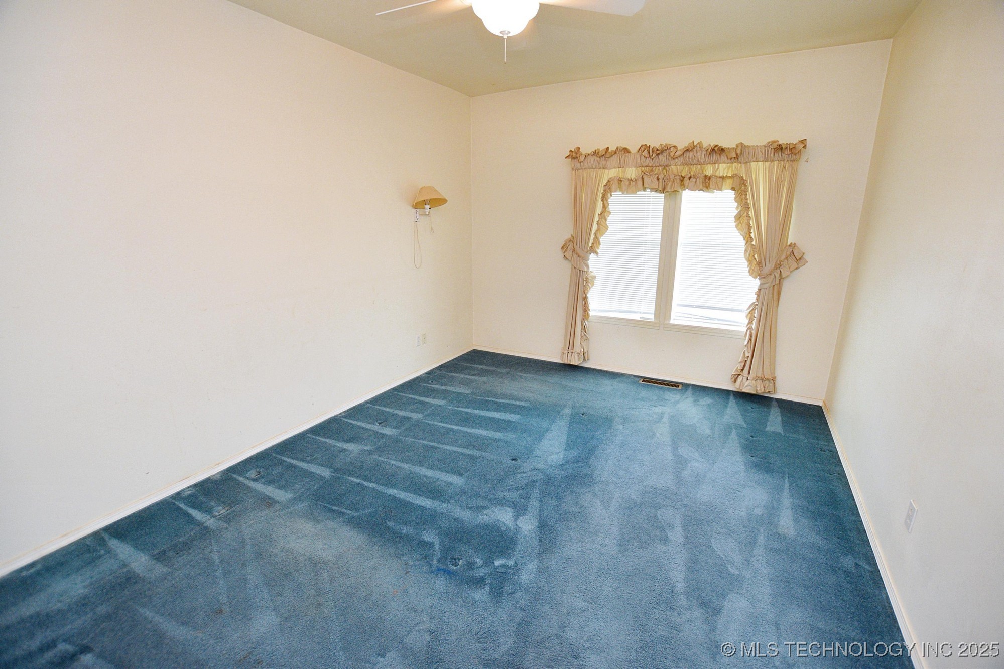 16759 W Burchett Road Tahlequah OK 74464