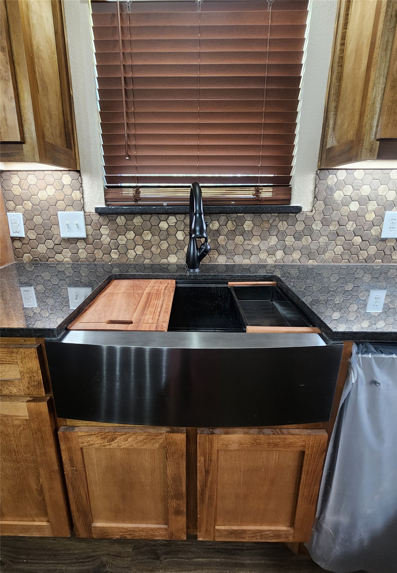 682 N Hickory Street Atoka OK 74525
