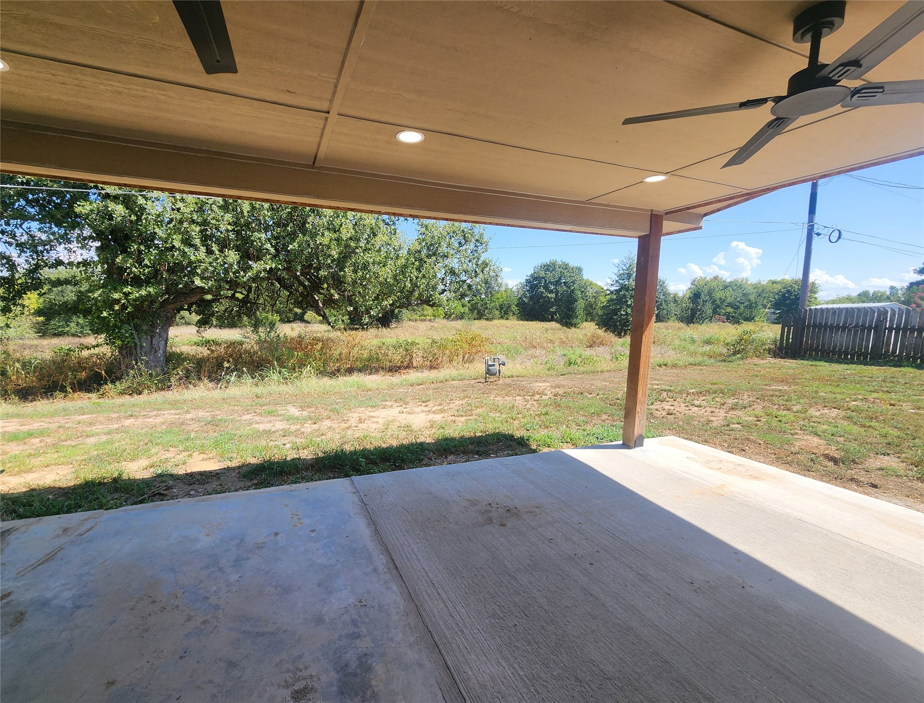 682 N Hickory Street Atoka OK 74525