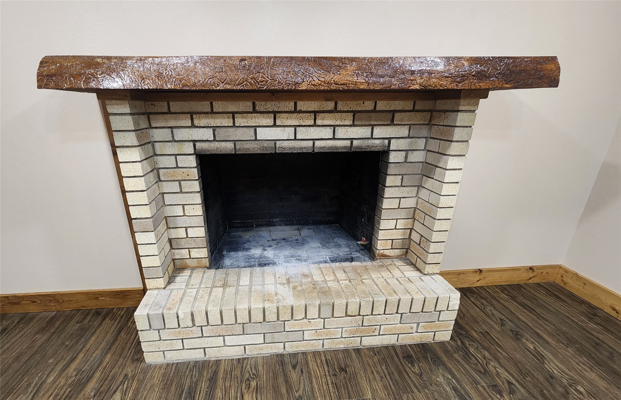 682 N Hickory Street Atoka OK 74525