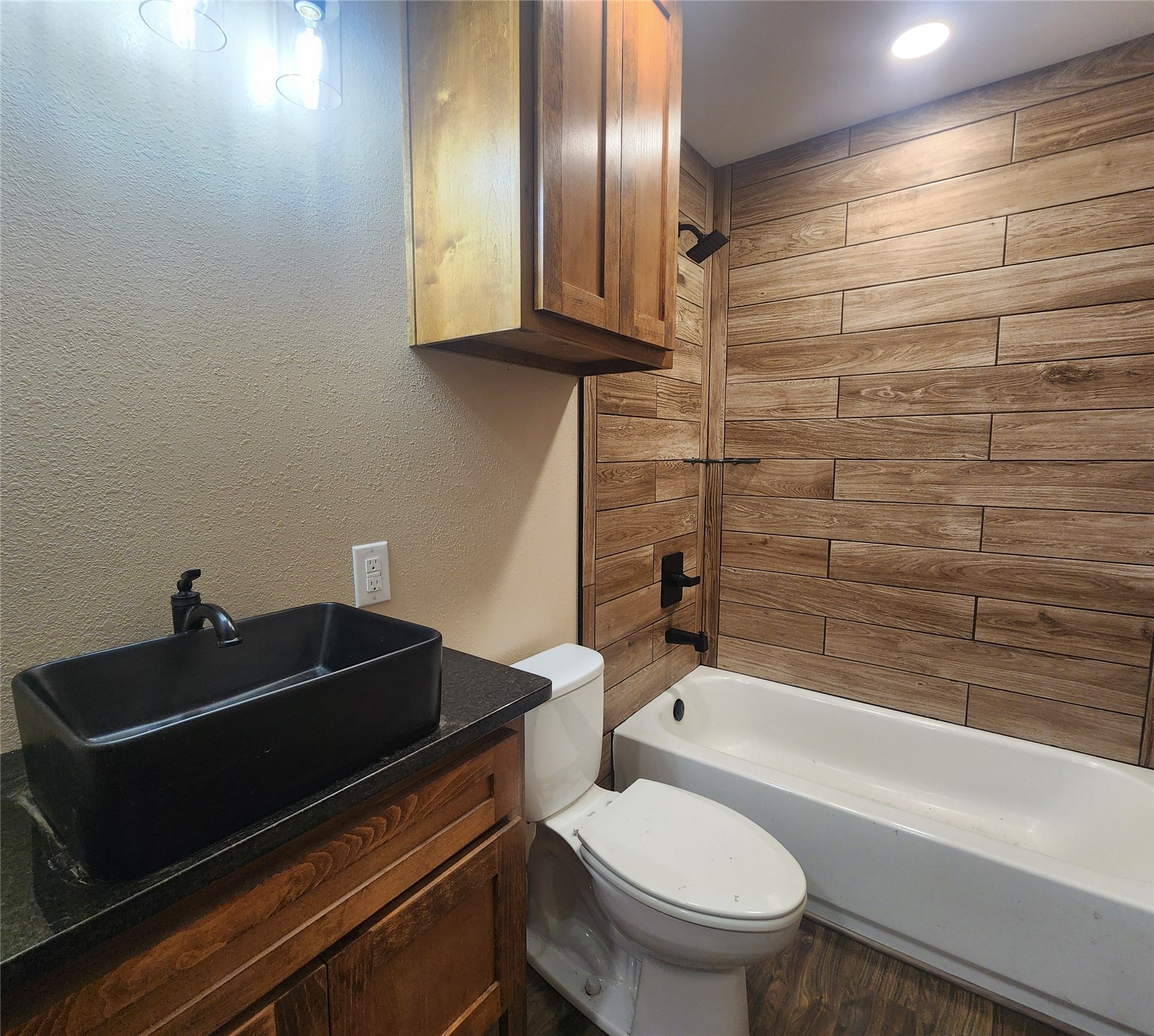682 N Hickory Street Atoka OK 74525