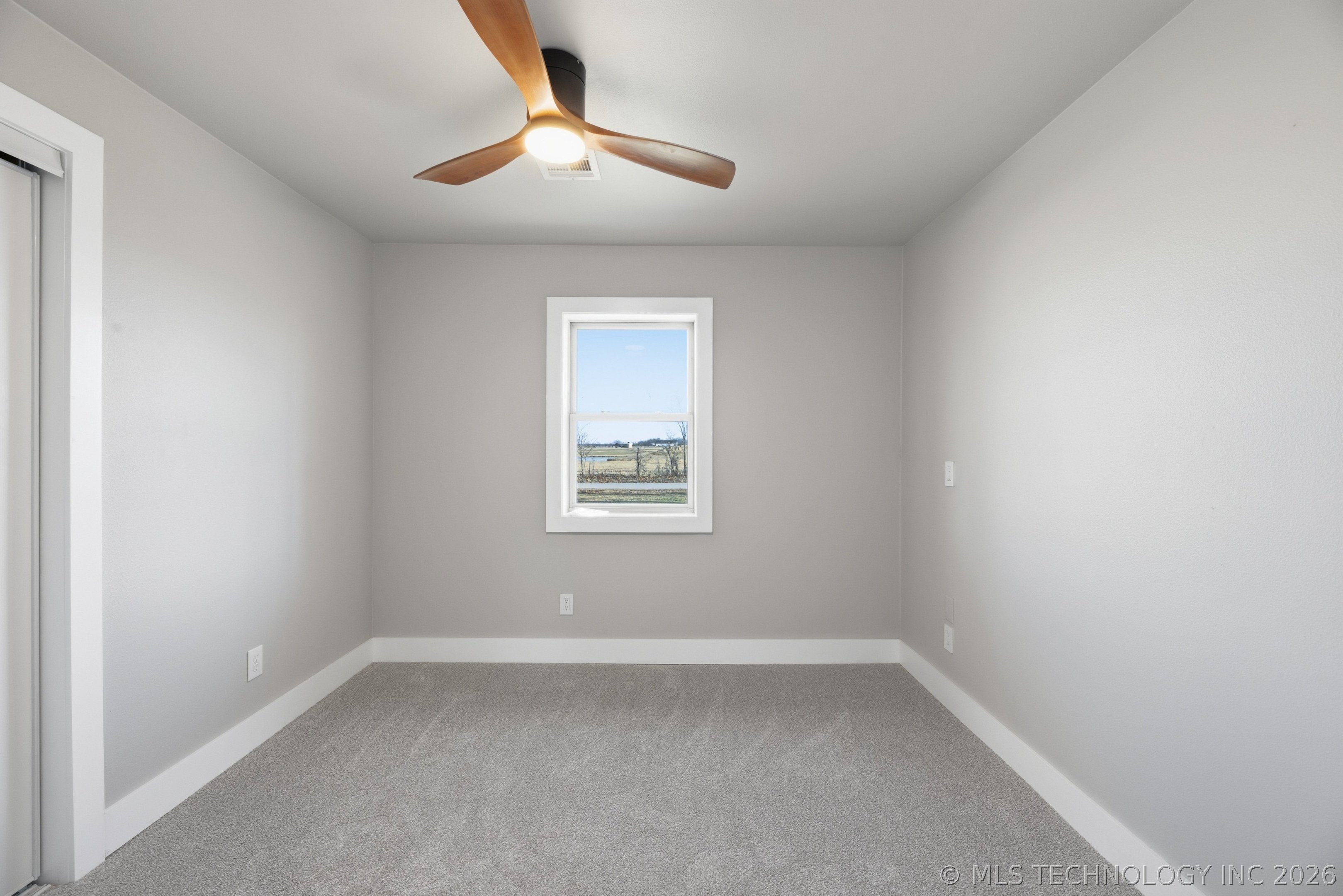 725 N 260 Road Mounds OK 74047