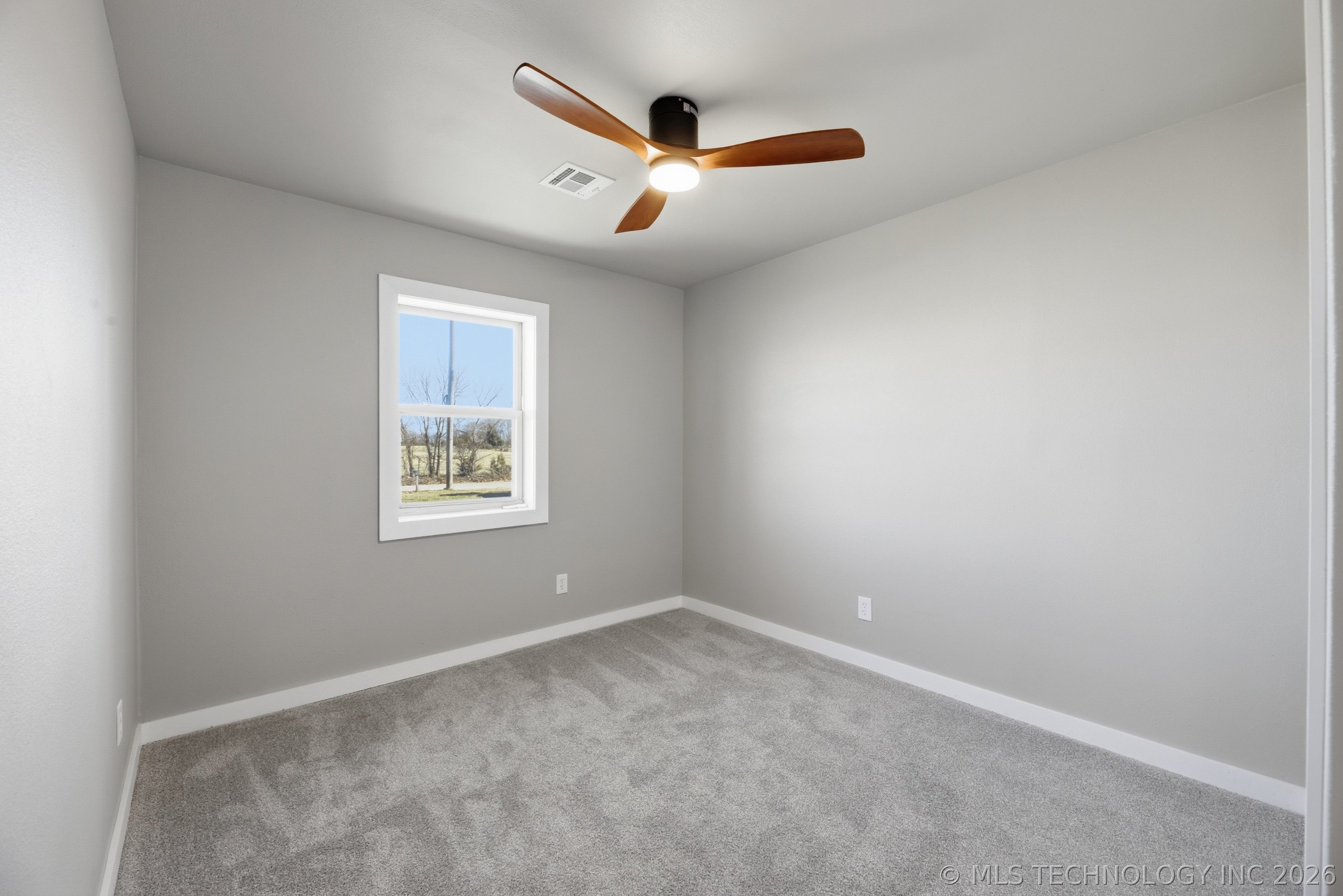 725 N 260 Road Mounds OK 74047
