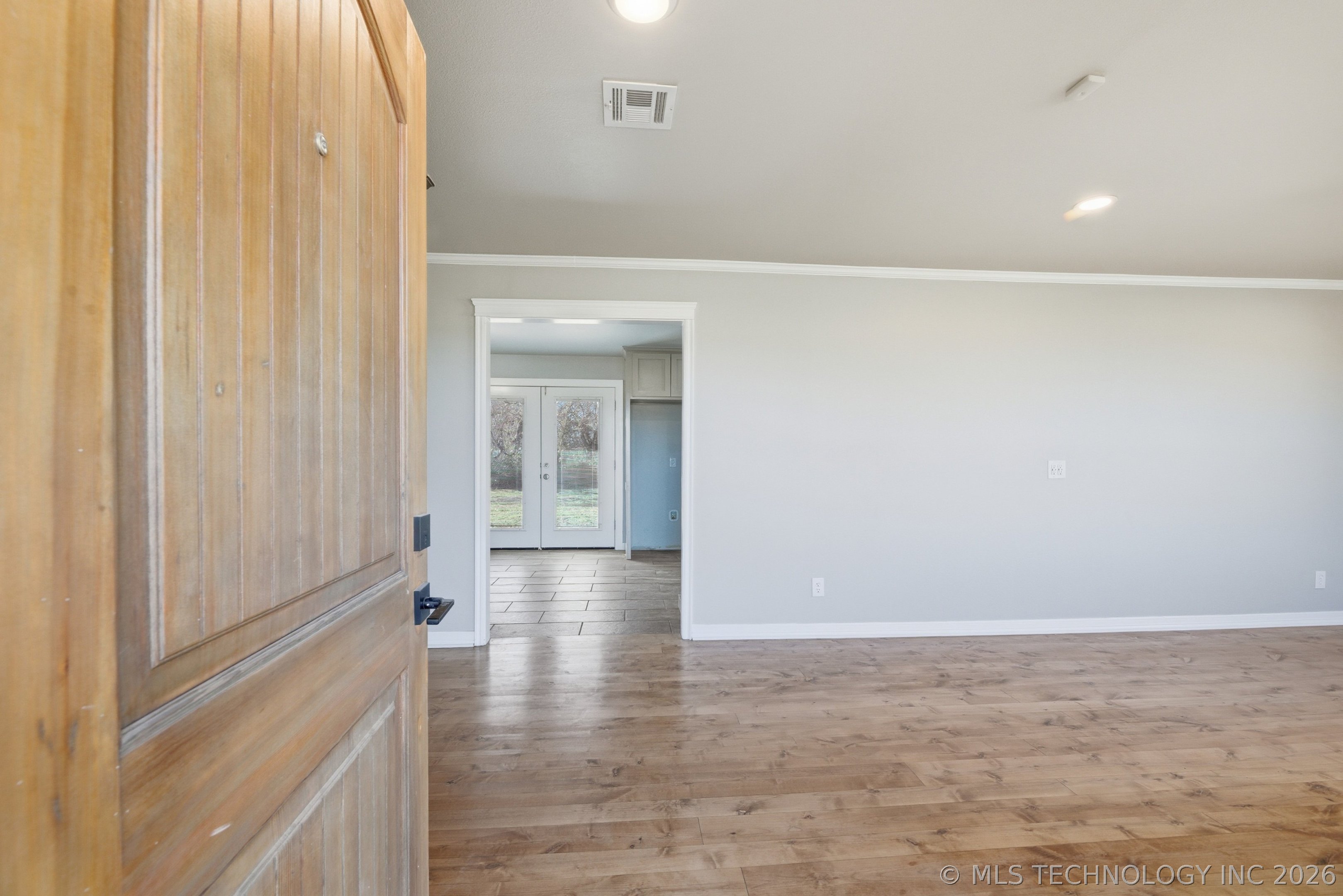 725 N 260 Road Mounds OK 74047