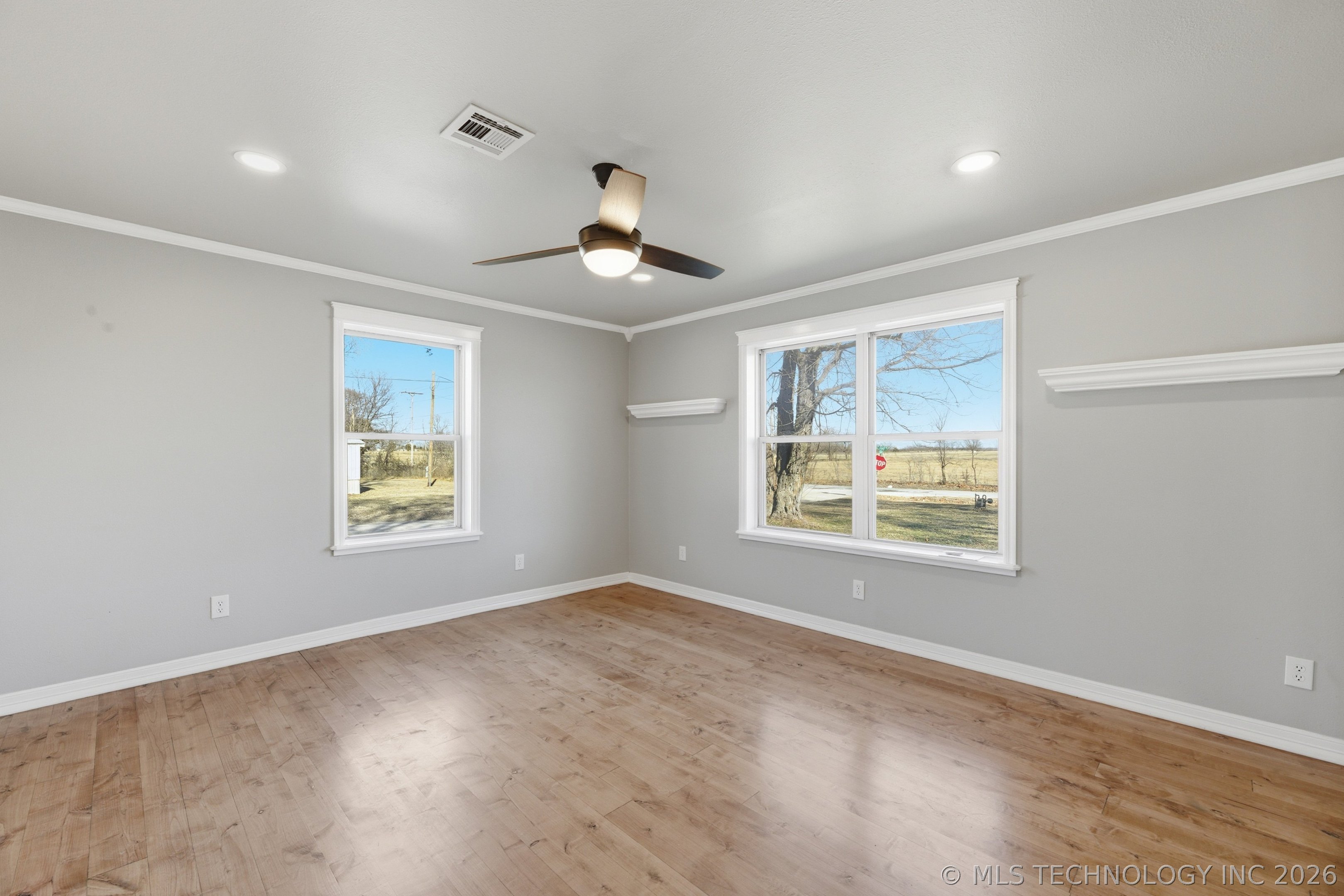 725 N 260 Road Mounds OK 74047