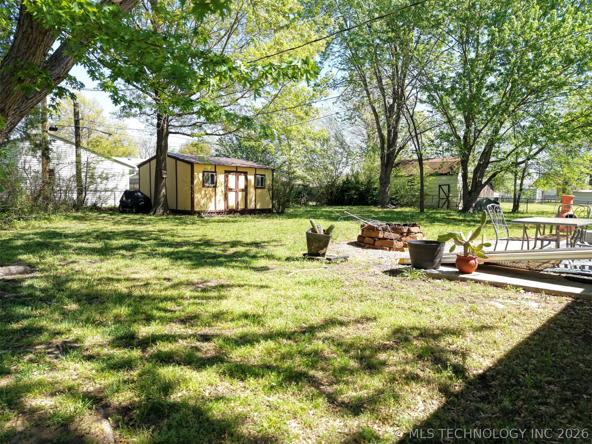 17 W Chestnut Street Skiatook OK 74070
