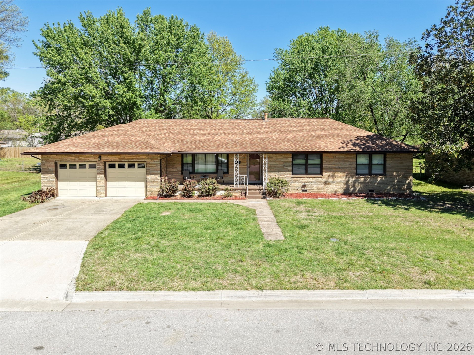 17 W Chestnut Street Skiatook OK 74070