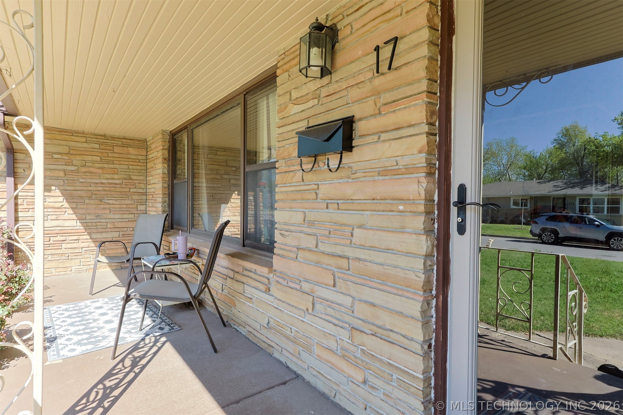 17 W Chestnut Street Skiatook OK 74070