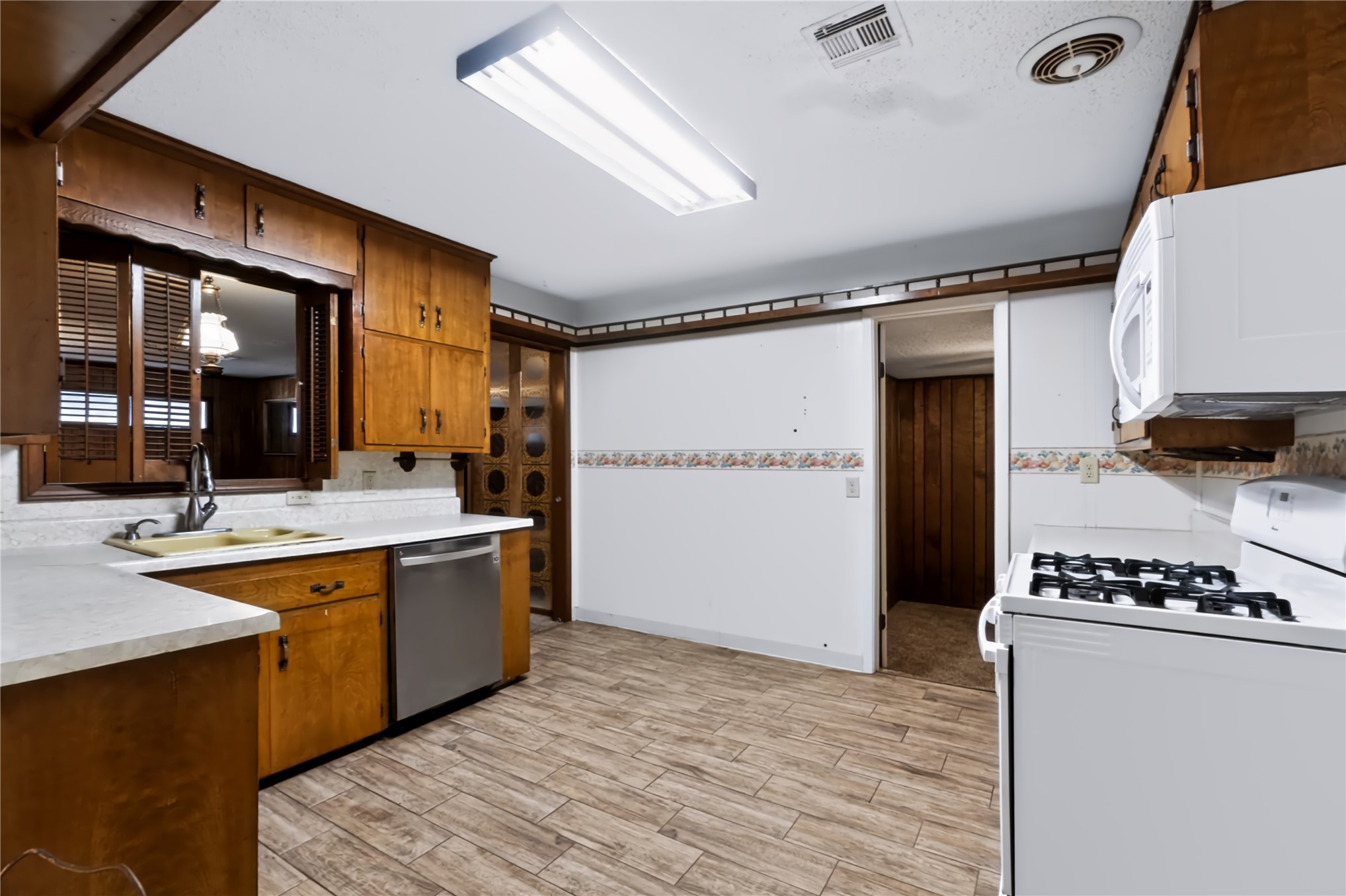 6716 E Haskell Street Tulsa OK 74115