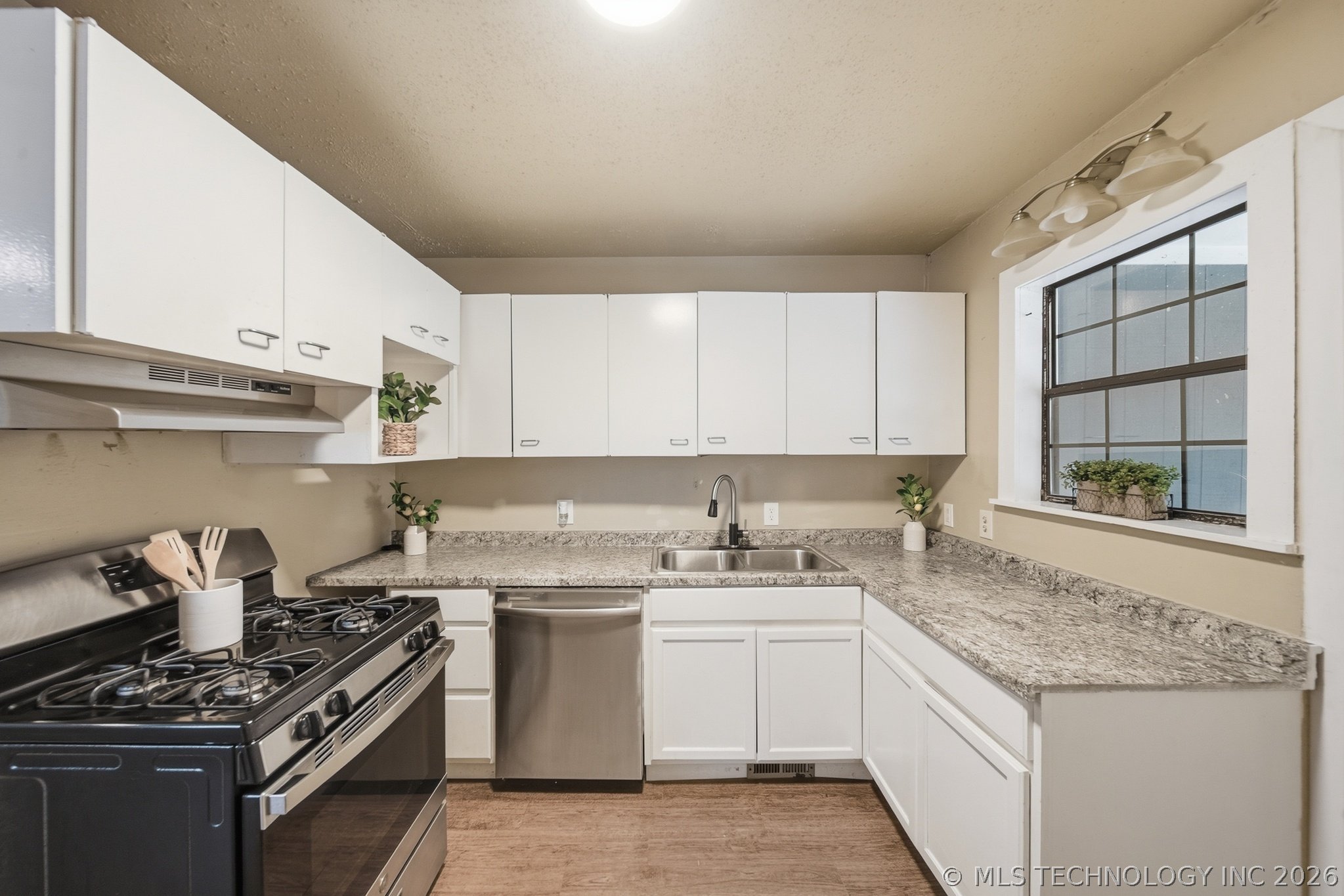215 N Industrial Avenue Sand Springs OK 74063