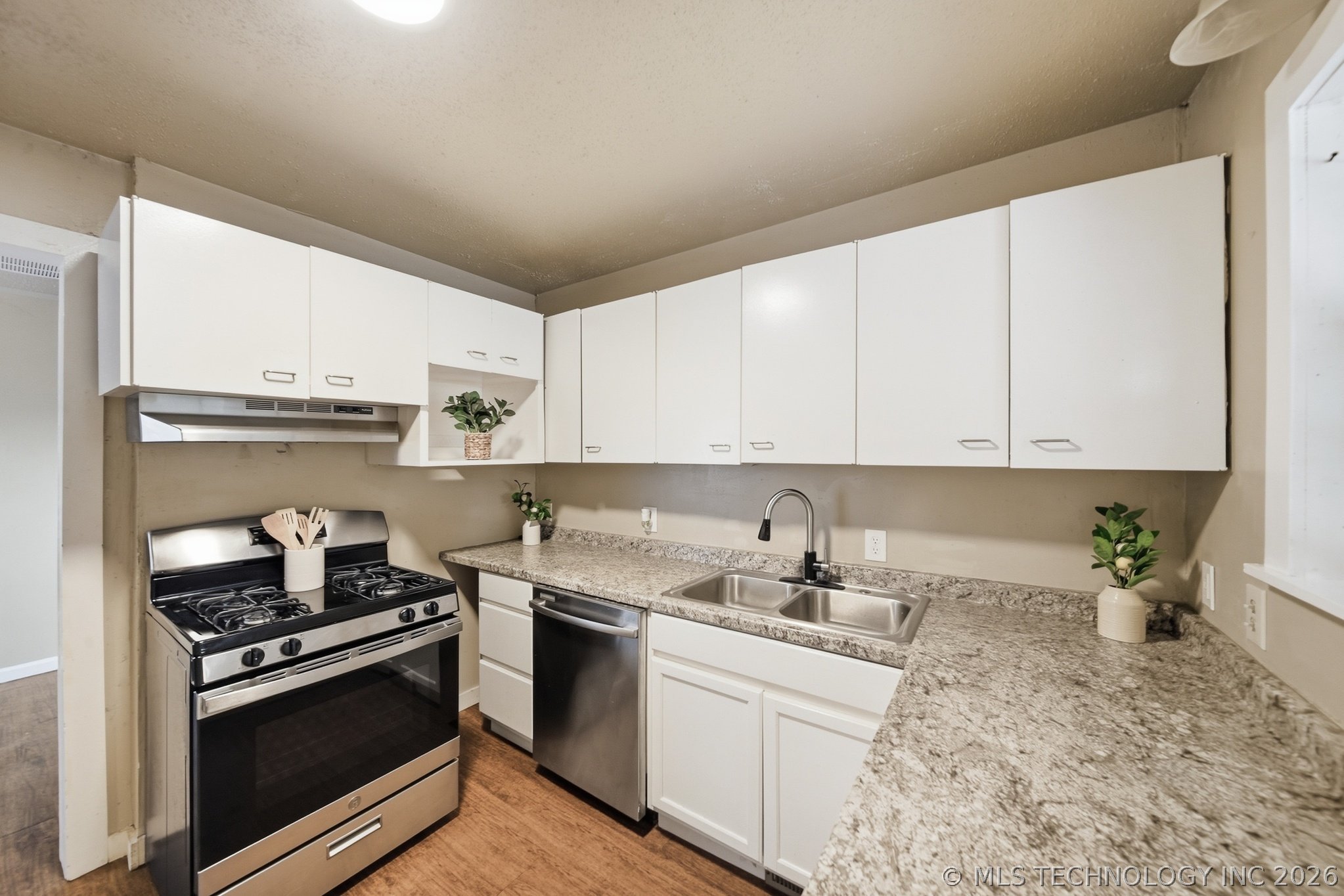 215 N Industrial Avenue Sand Springs OK 74063