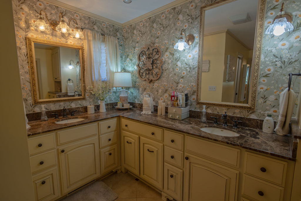 1010 N Faulkner Place Claremore OK 74017