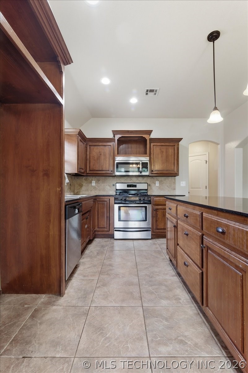 2321 W Quinton Street Broken Arrow OK 74011
