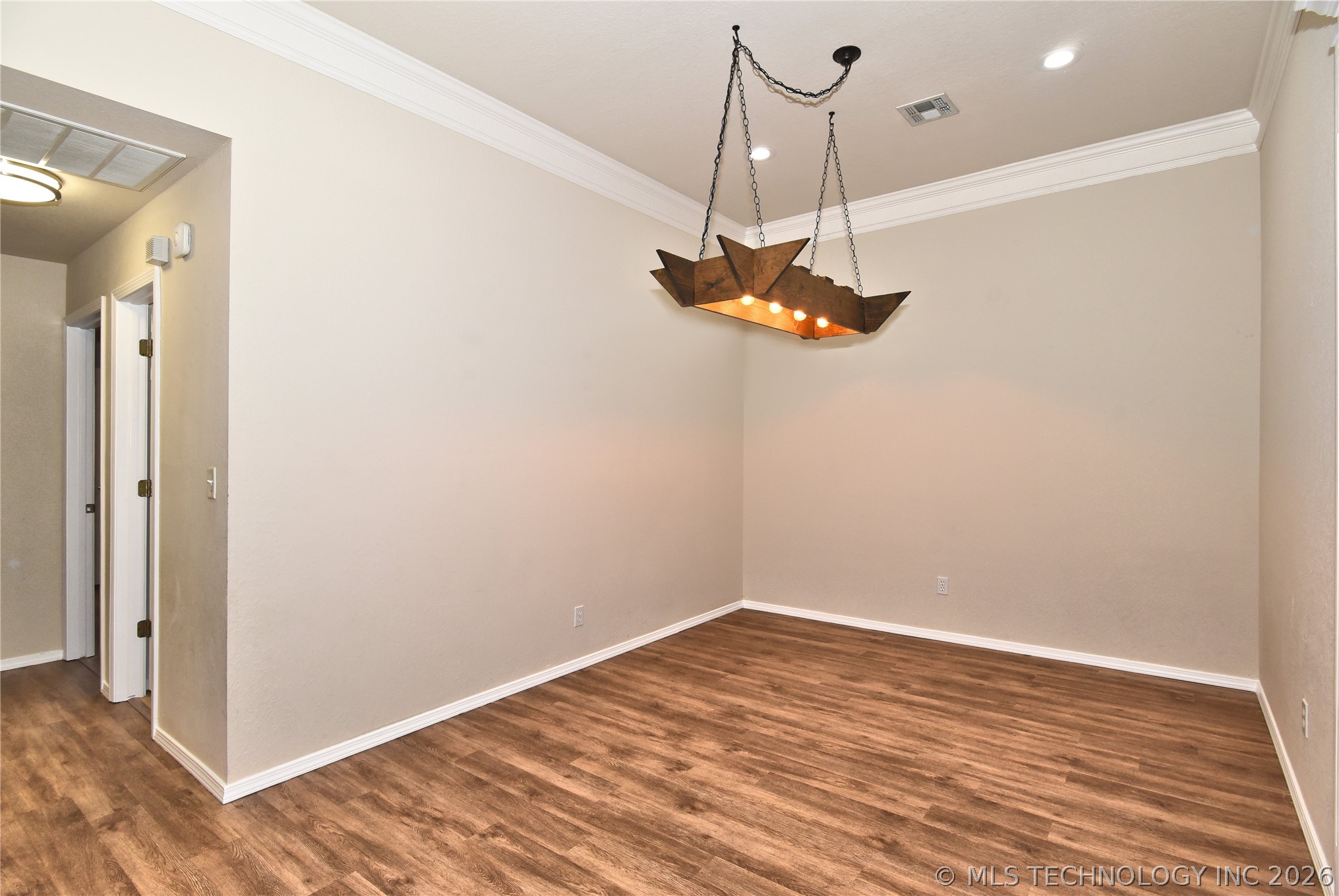 1105 N Hemlock Avenue Broken Arrow OK 74012