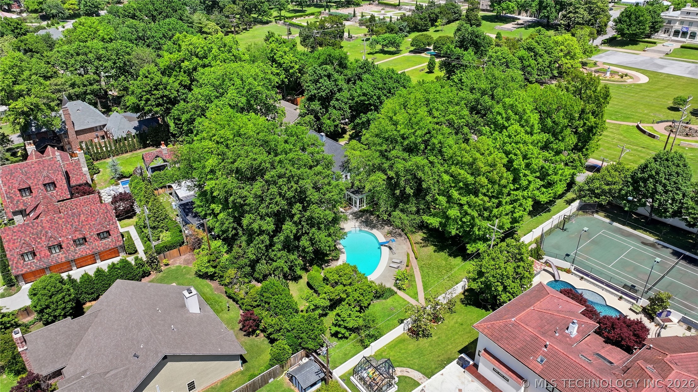 2452 S Peoria Avenue Tulsa OK 74114