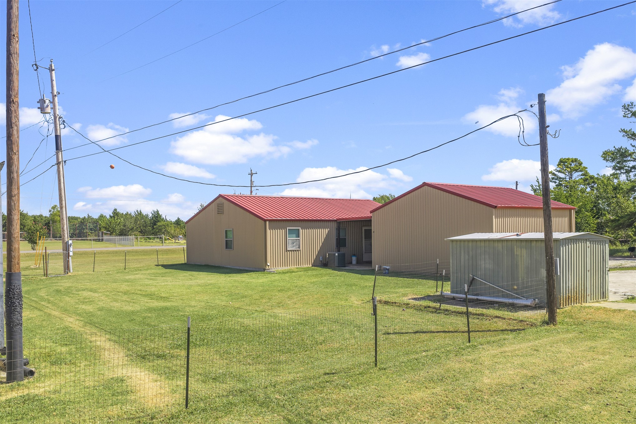 9989 Polecat Avenue Kingston OK 73439