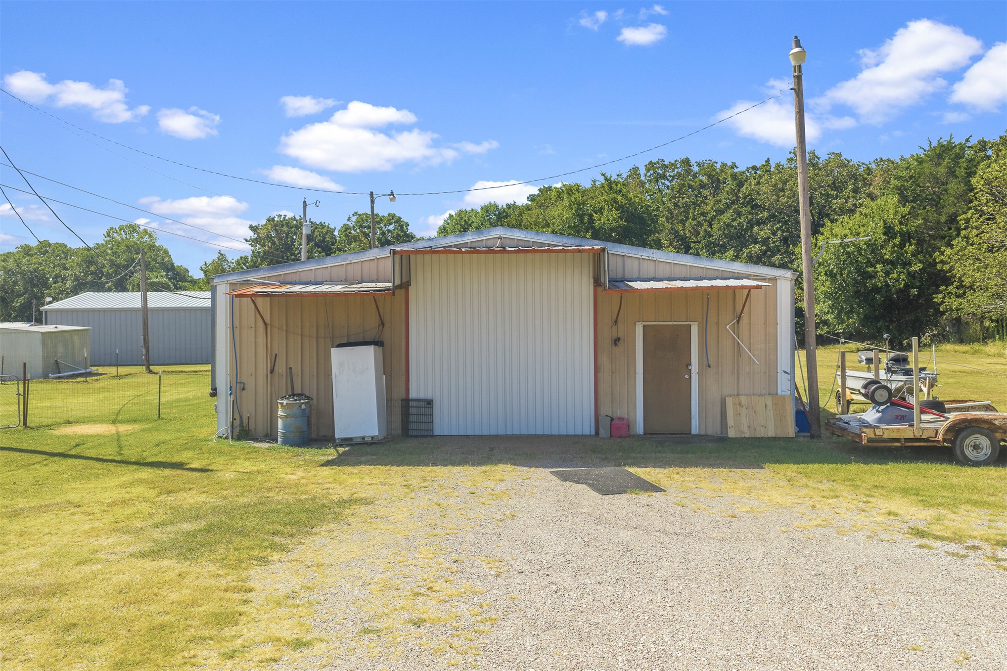 9989 Polecat Avenue Kingston OK 73439