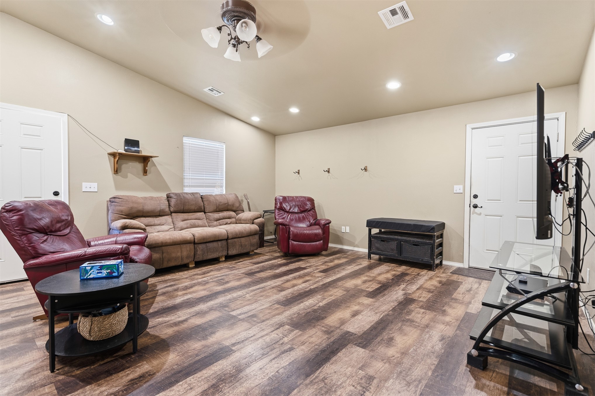 9989 Polecat Avenue Kingston OK 73439