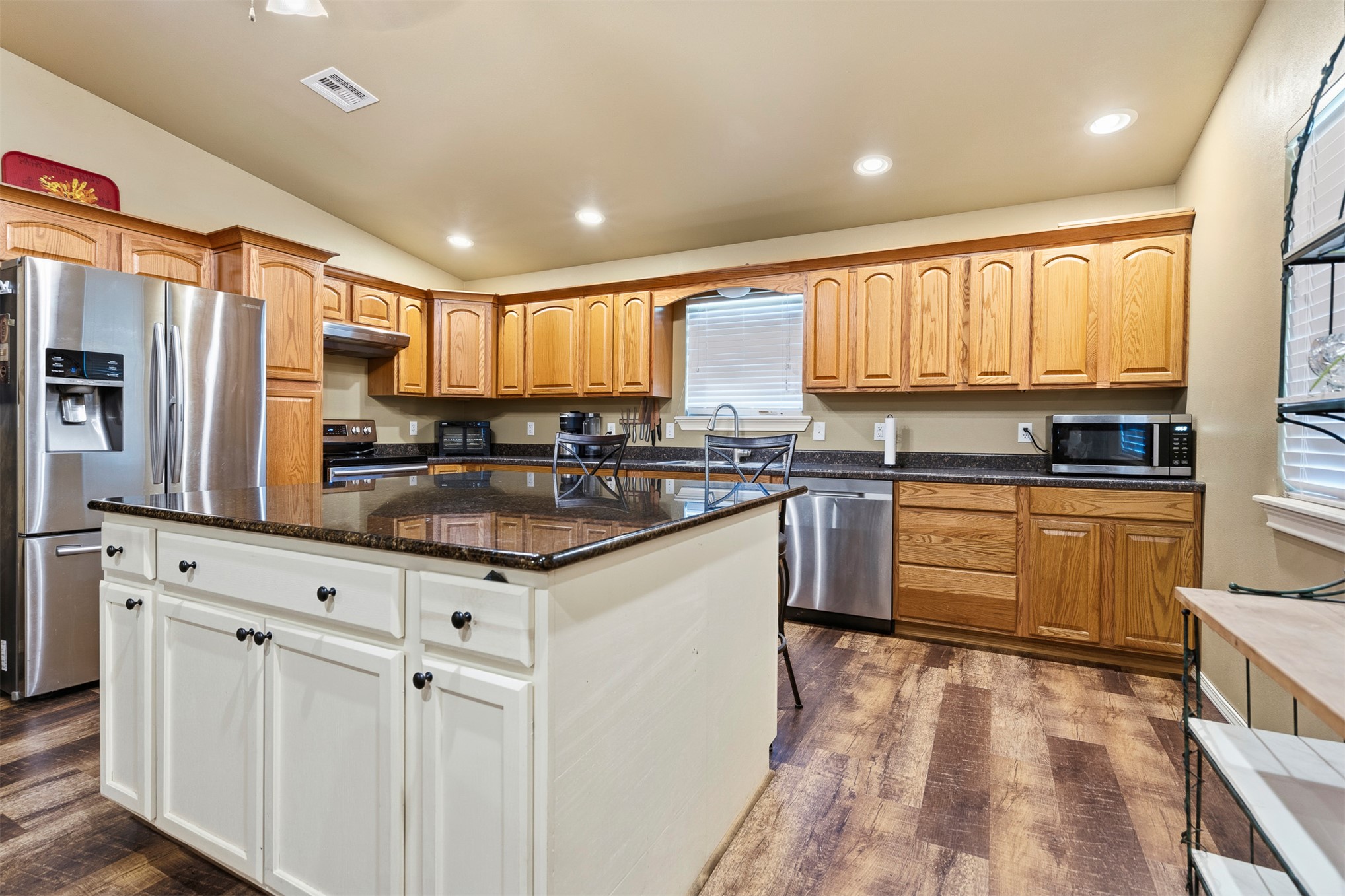 9989 Polecat Avenue Kingston OK 73439