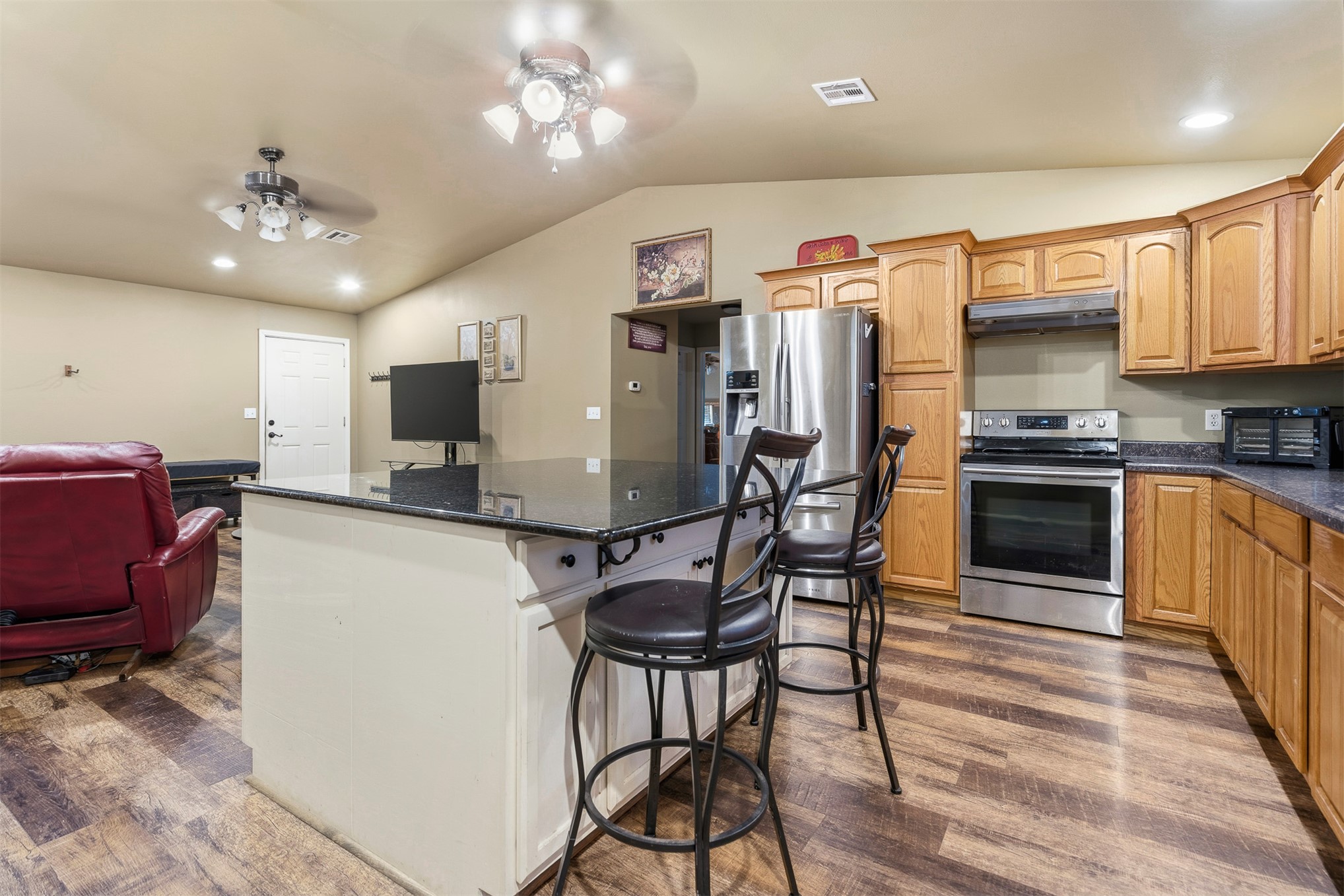 9989 Polecat Avenue Kingston OK 73439