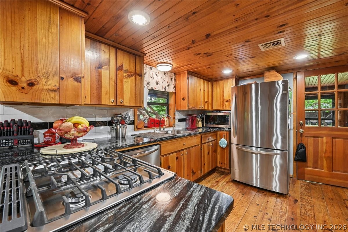91 Crest Drive Locust Grove OK 74352