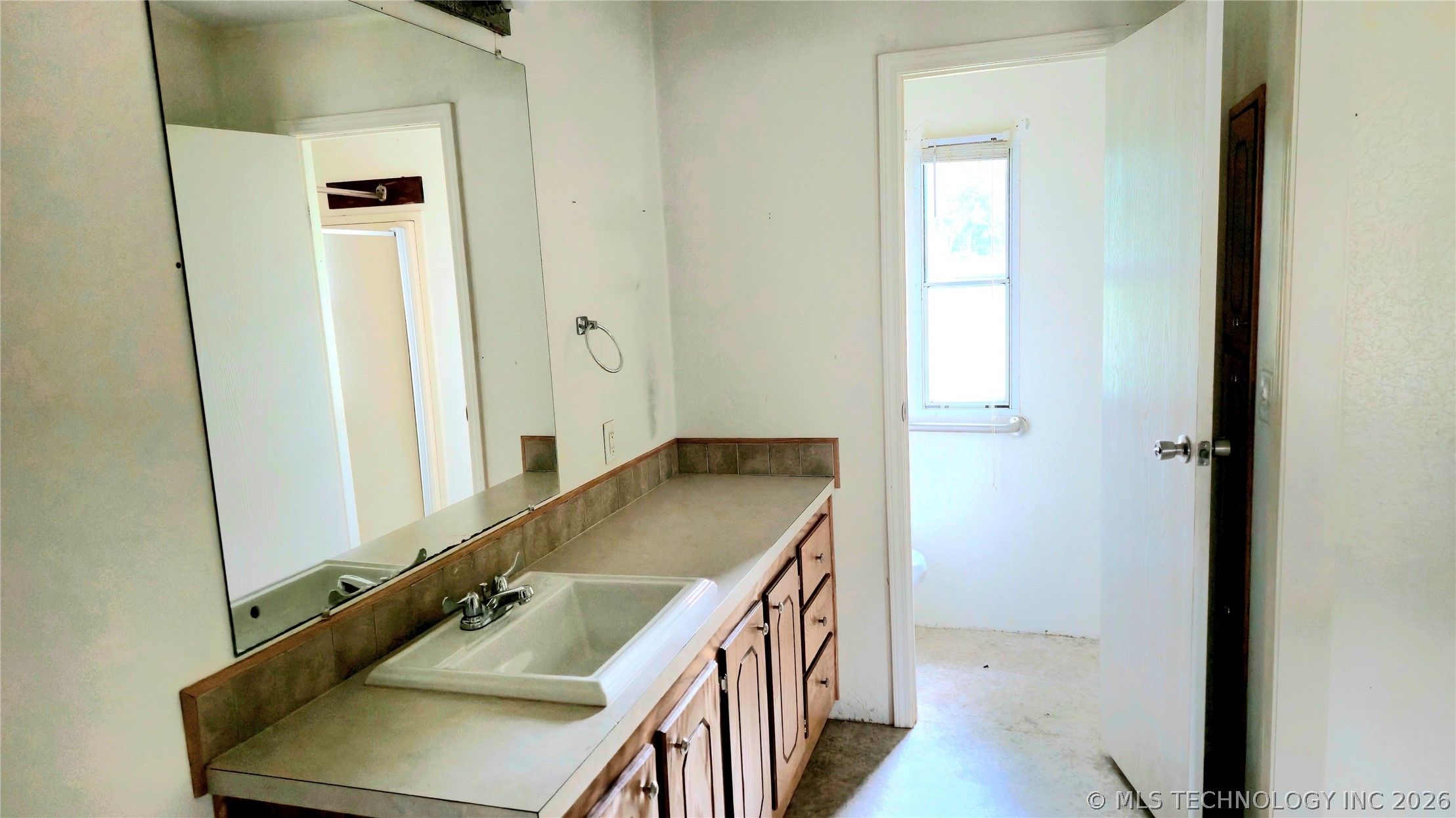 417566 E 1140 Road Checotah OK 74426
