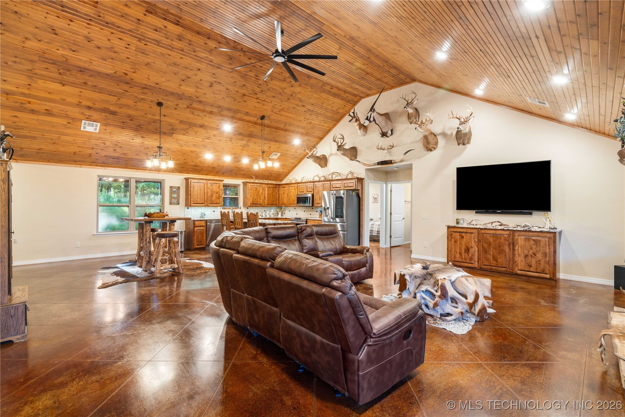 21501 S 705 Road Wyandotte OK 74370
