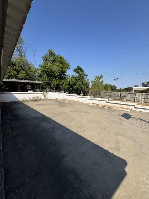 105 E Neff Street Madill OK 73446