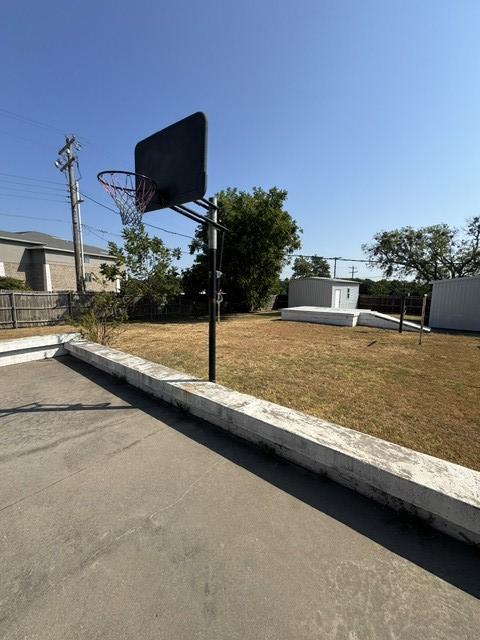 105 E Neff Street Madill OK 73446