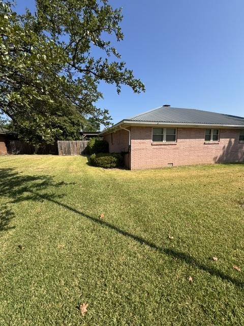 105 E Neff Street Madill OK 73446