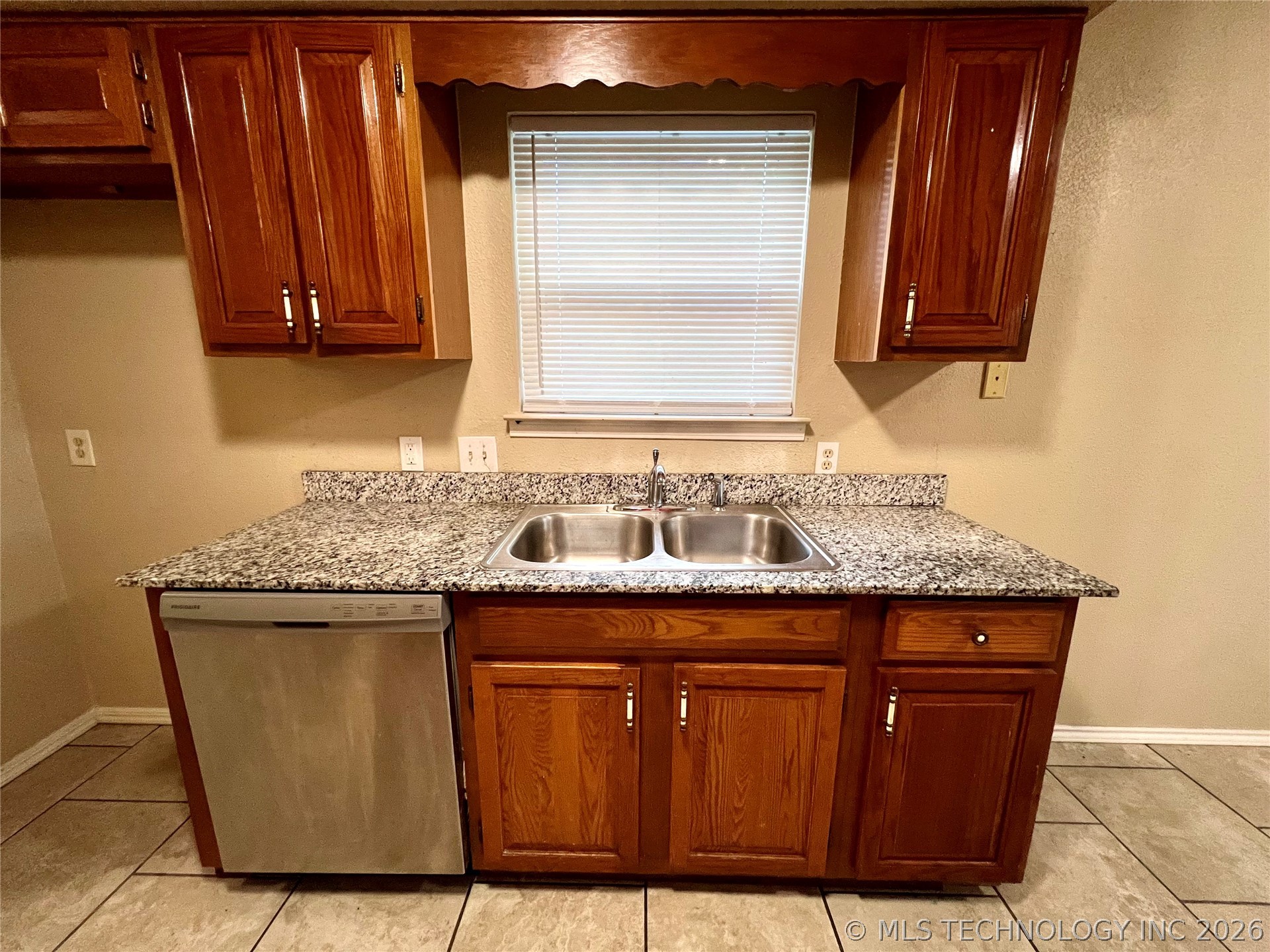 1116 W Birmingham Street Broken Arrow OK 74011