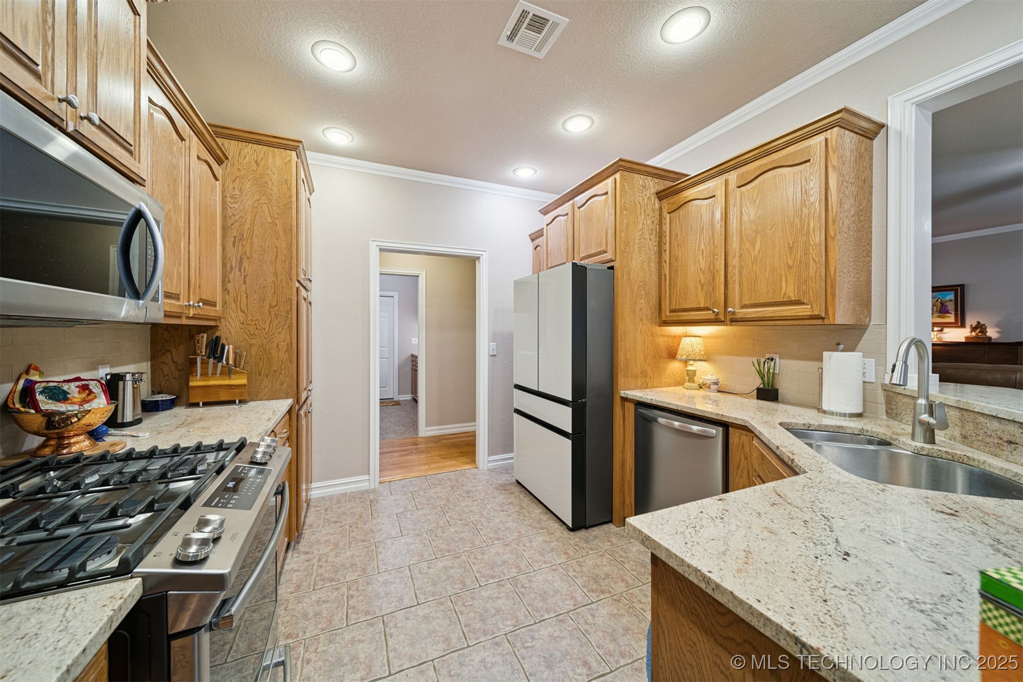 9910 E Shadowlake Lane Claremore OK 74017
