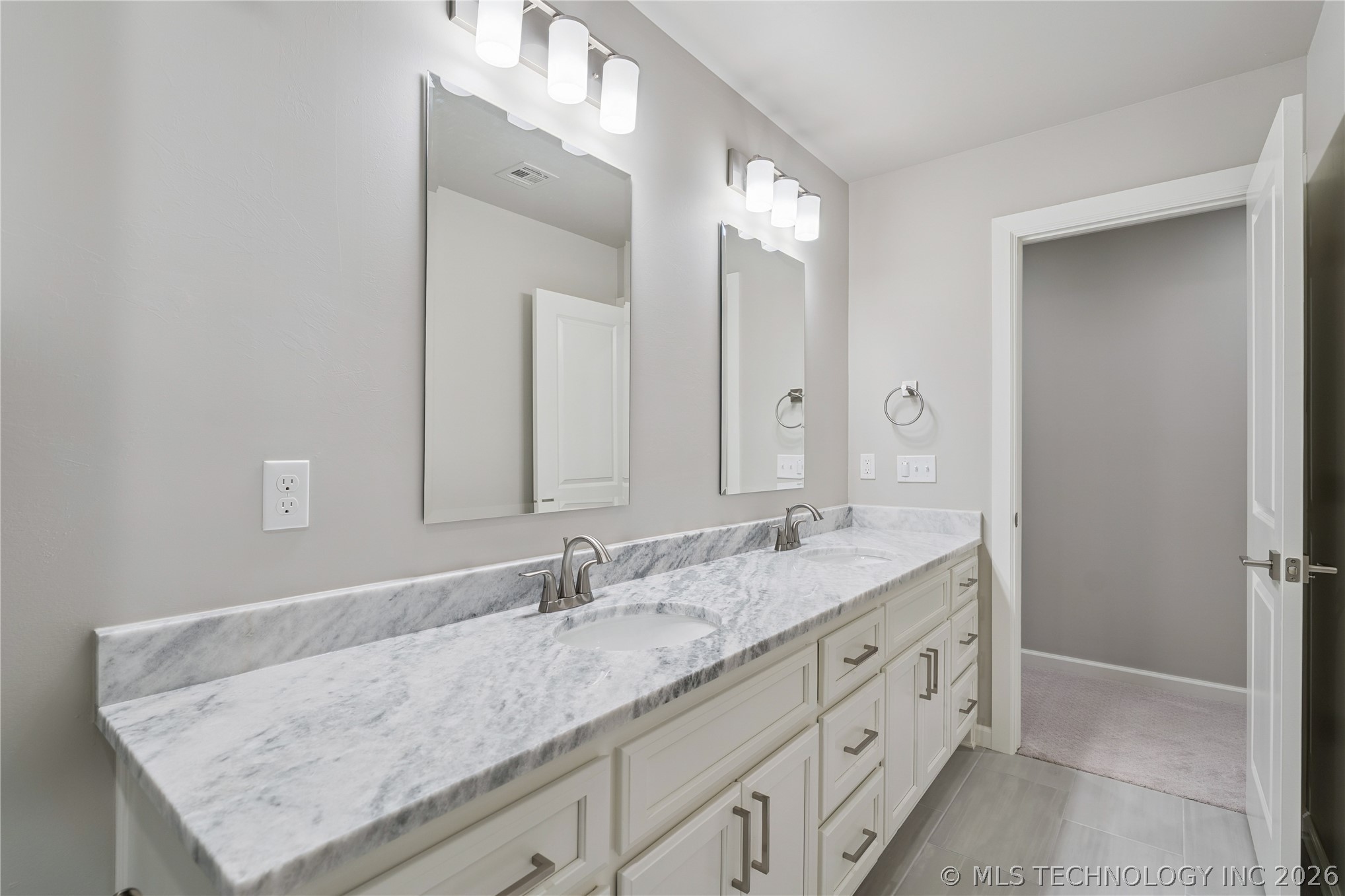 8622 S Timber Wolf Drive Broken Arrow OK 74014