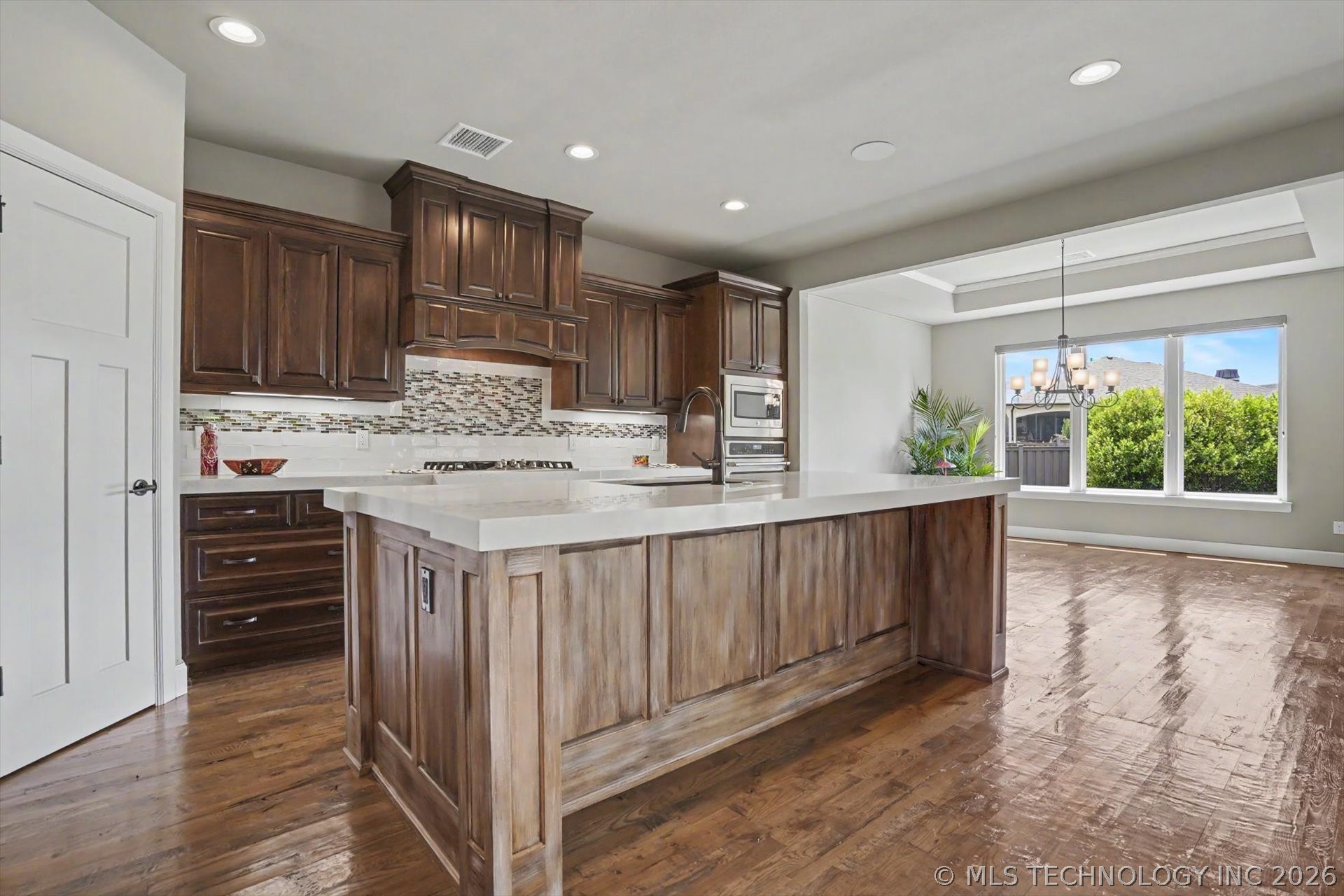 1122 W 84th Place S Tulsa OK 74132