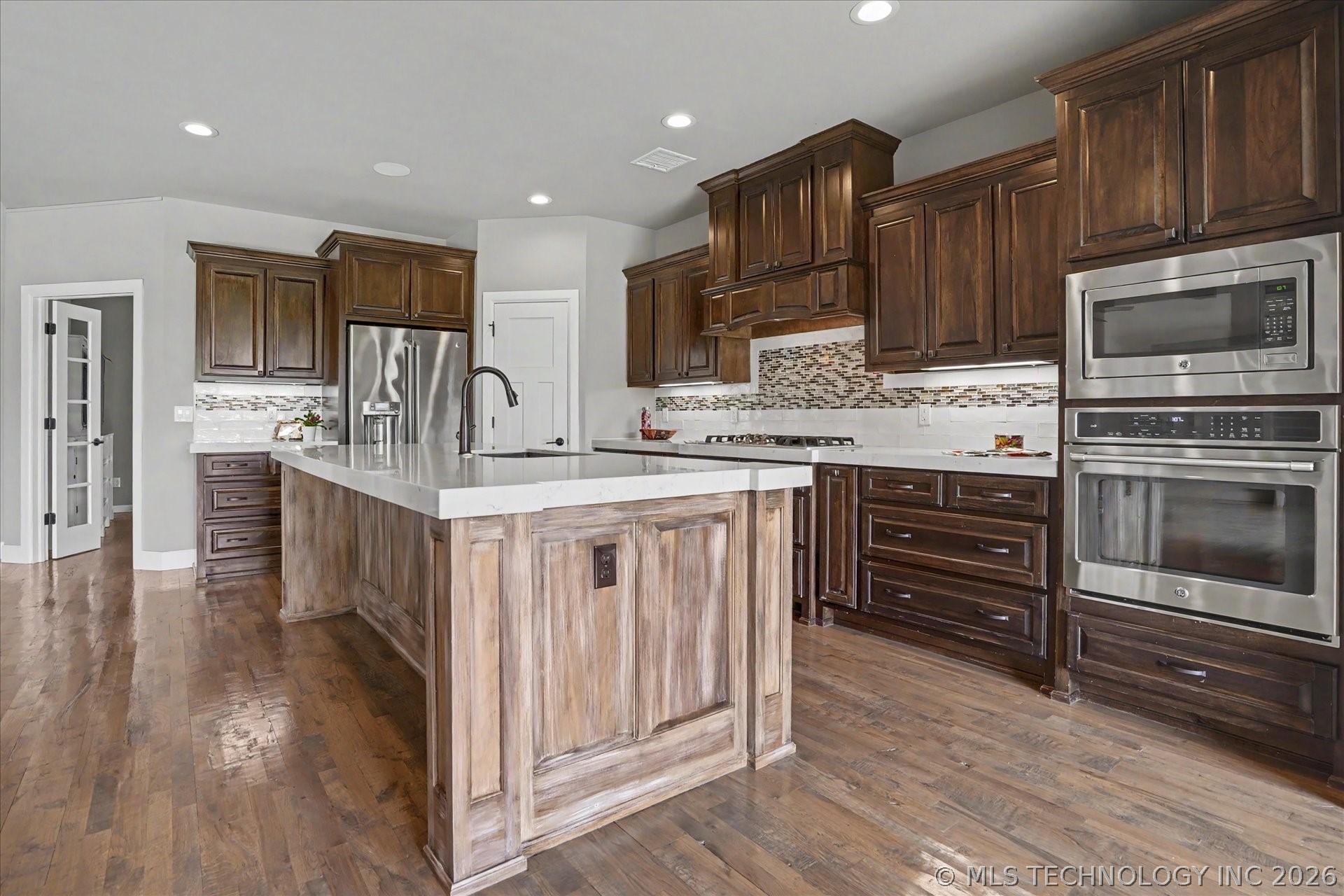 1122 W 84th Place S Tulsa OK 74132