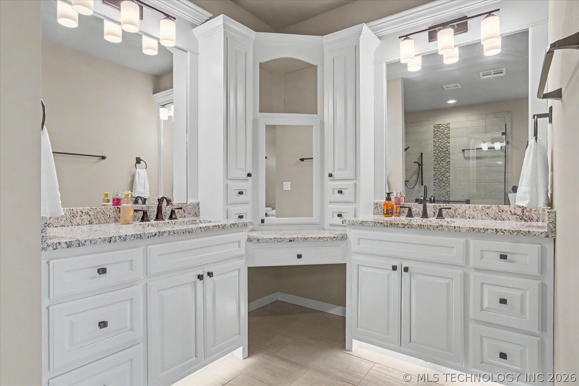 1122 W 84th Place S Tulsa OK 74132