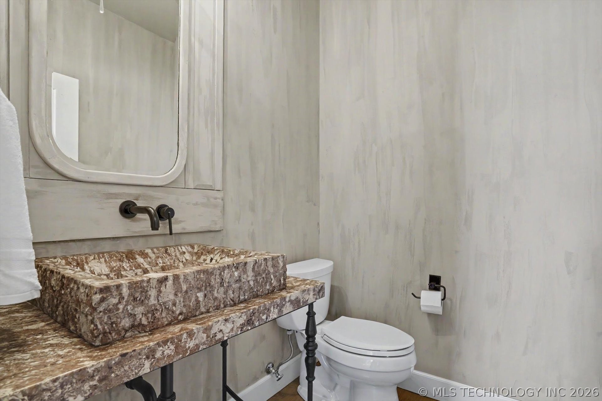 1122 W 84th Place S Tulsa OK 74132
